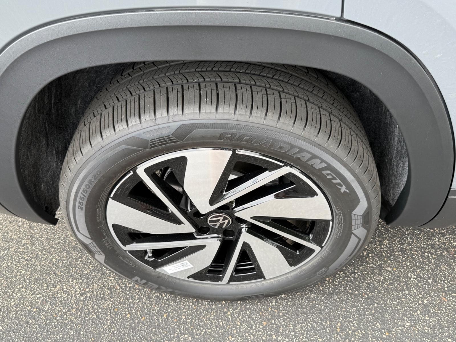 Volkswagen Atlas Vehicle Image 04
