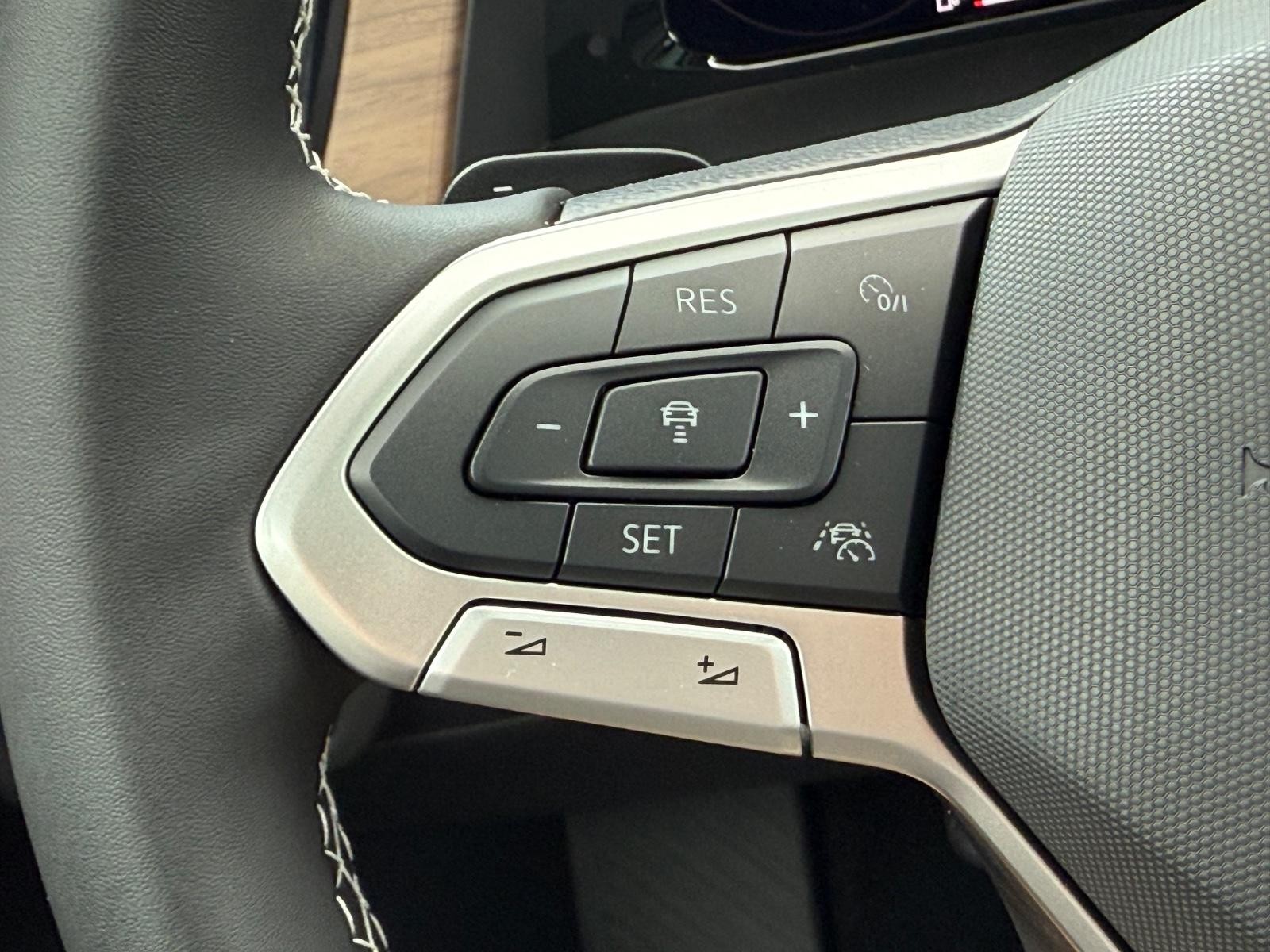 Volkswagen Atlas Vehicle Image 12