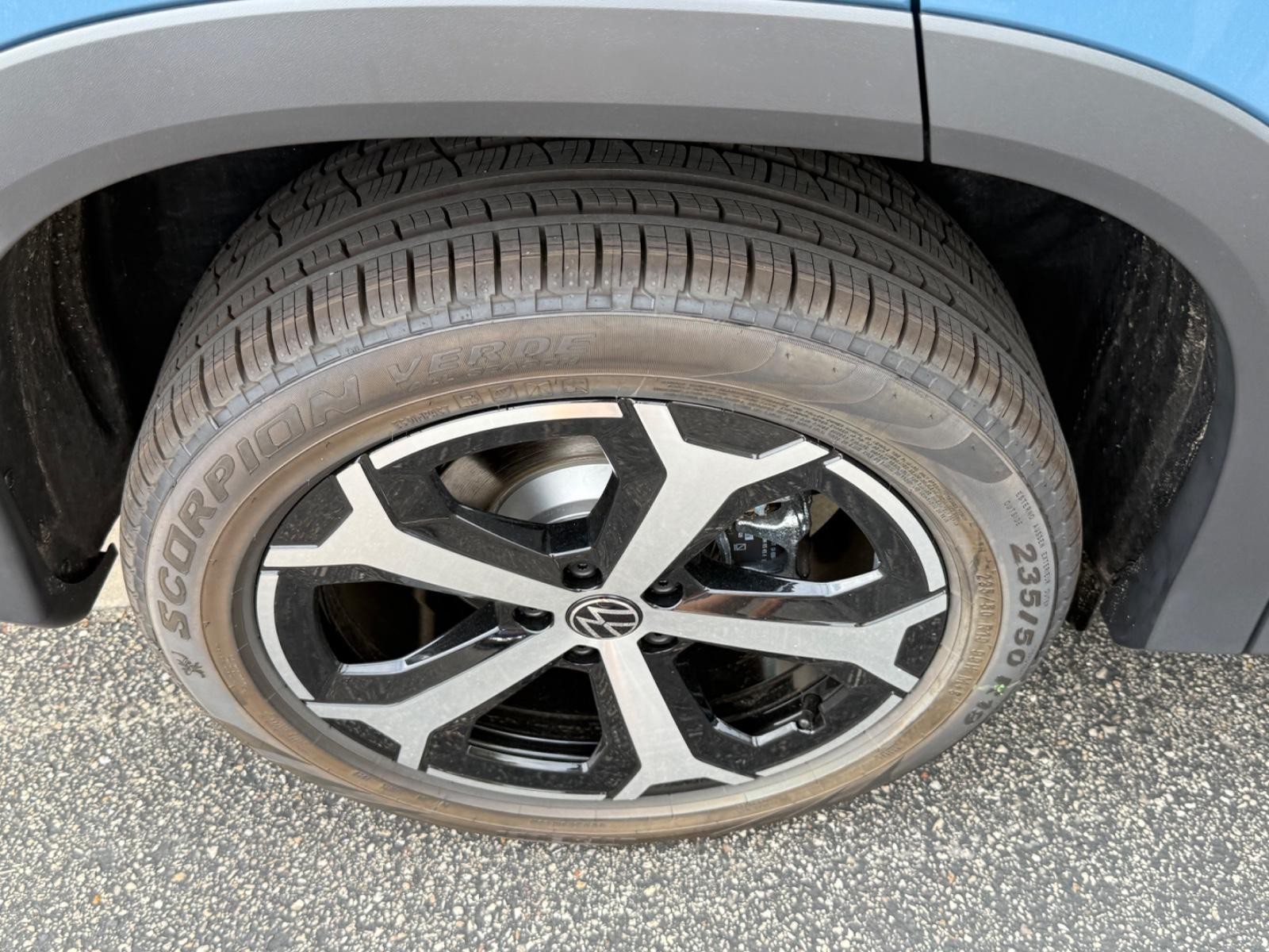 Volkswagen Tiguan Vehicle Image 04