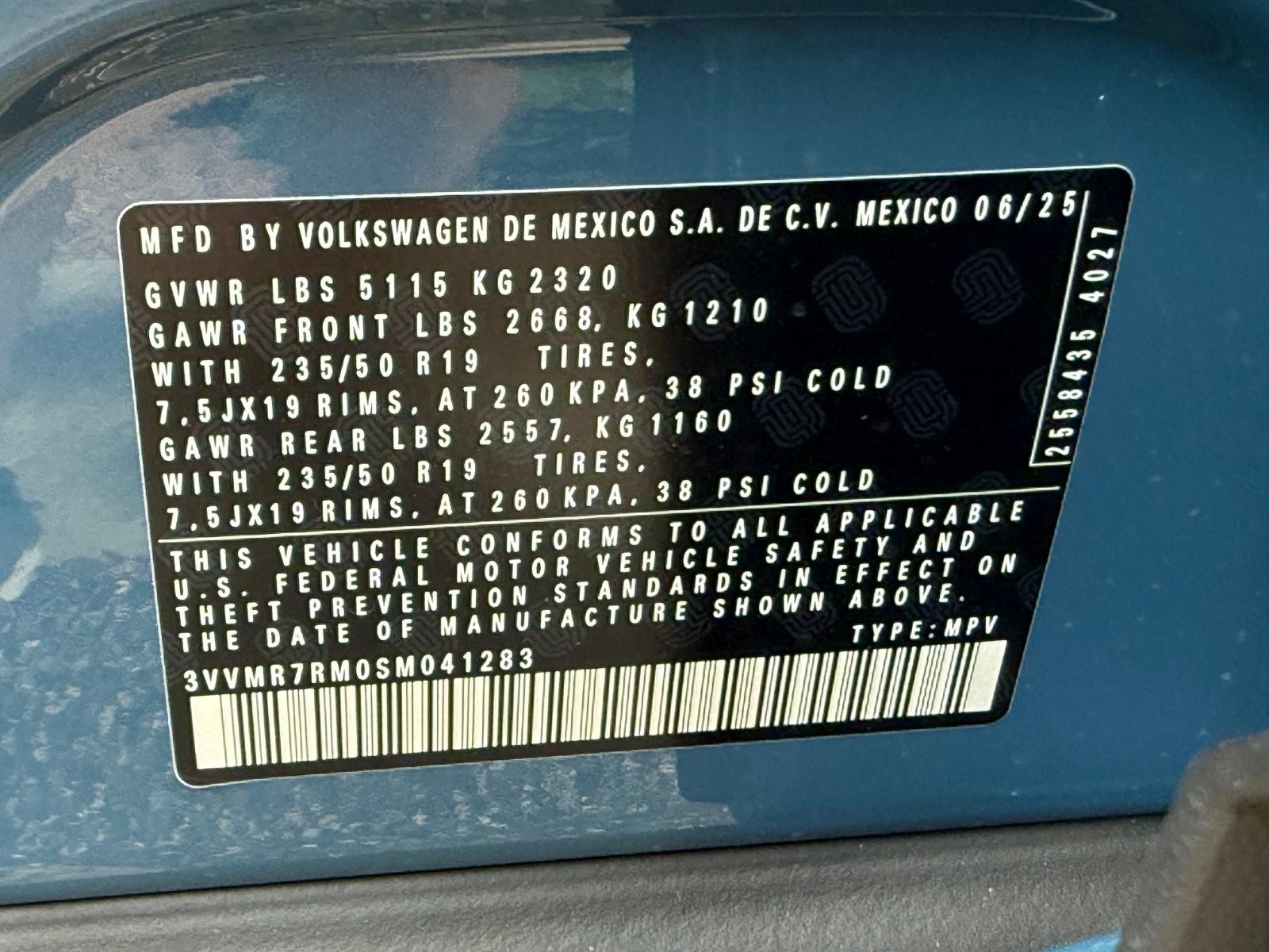 Volkswagen Tiguan Vehicle Image 17
