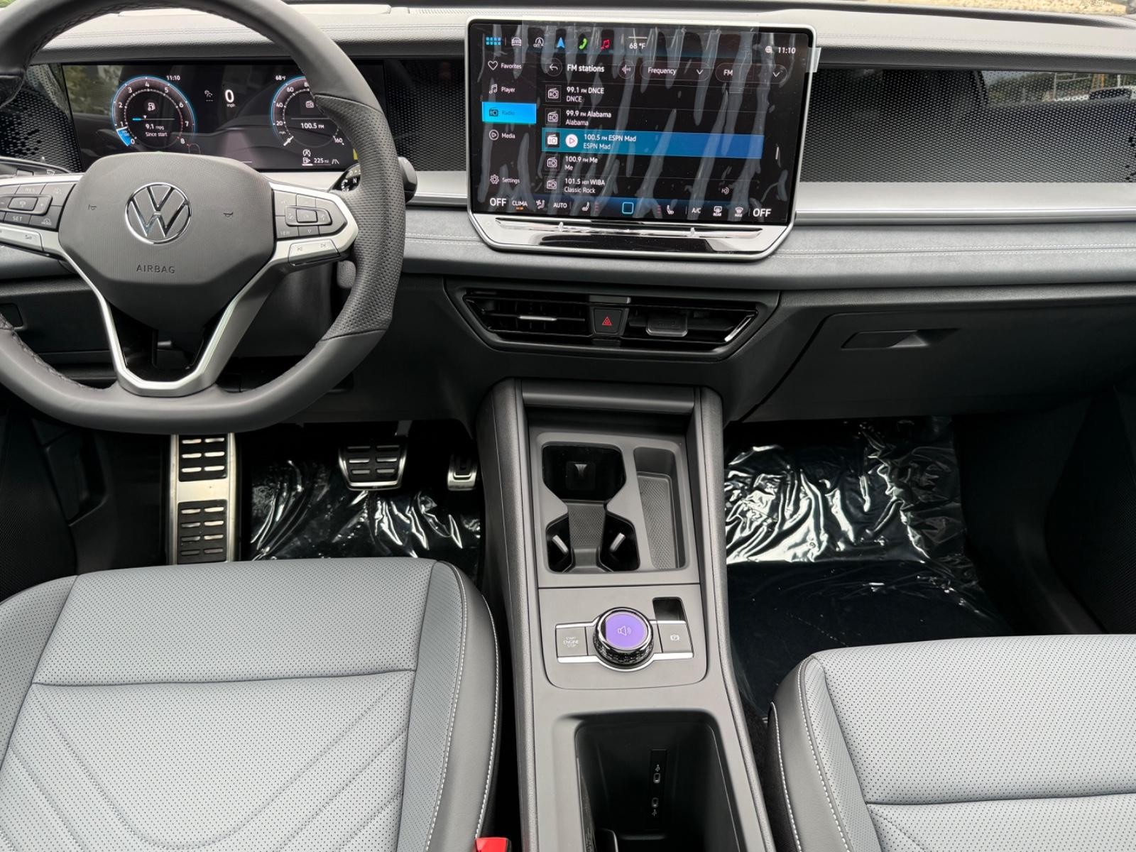 Volkswagen Tiguan Vehicle Image 06