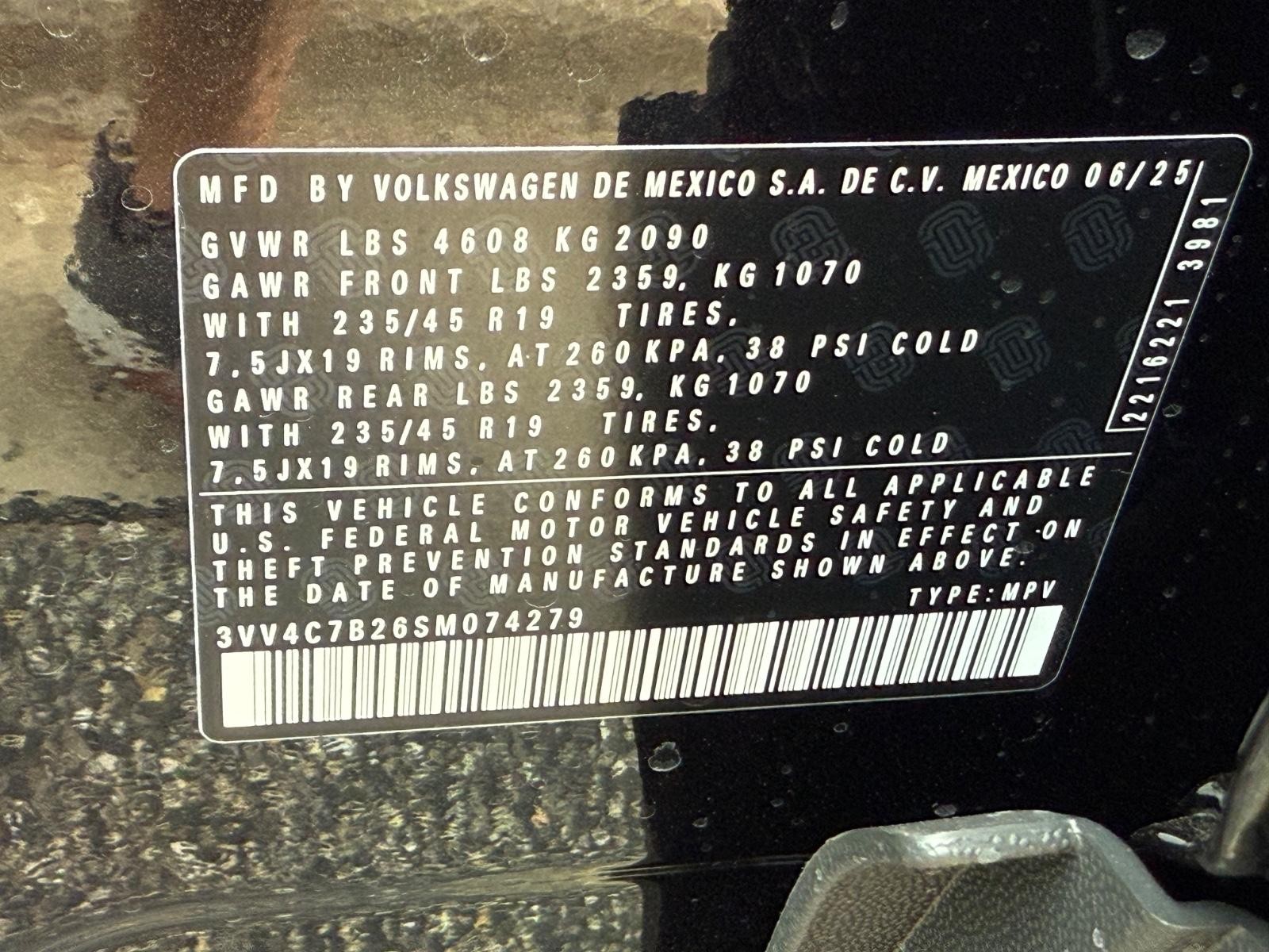 Volkswagen Taos Vehicle Image 17
