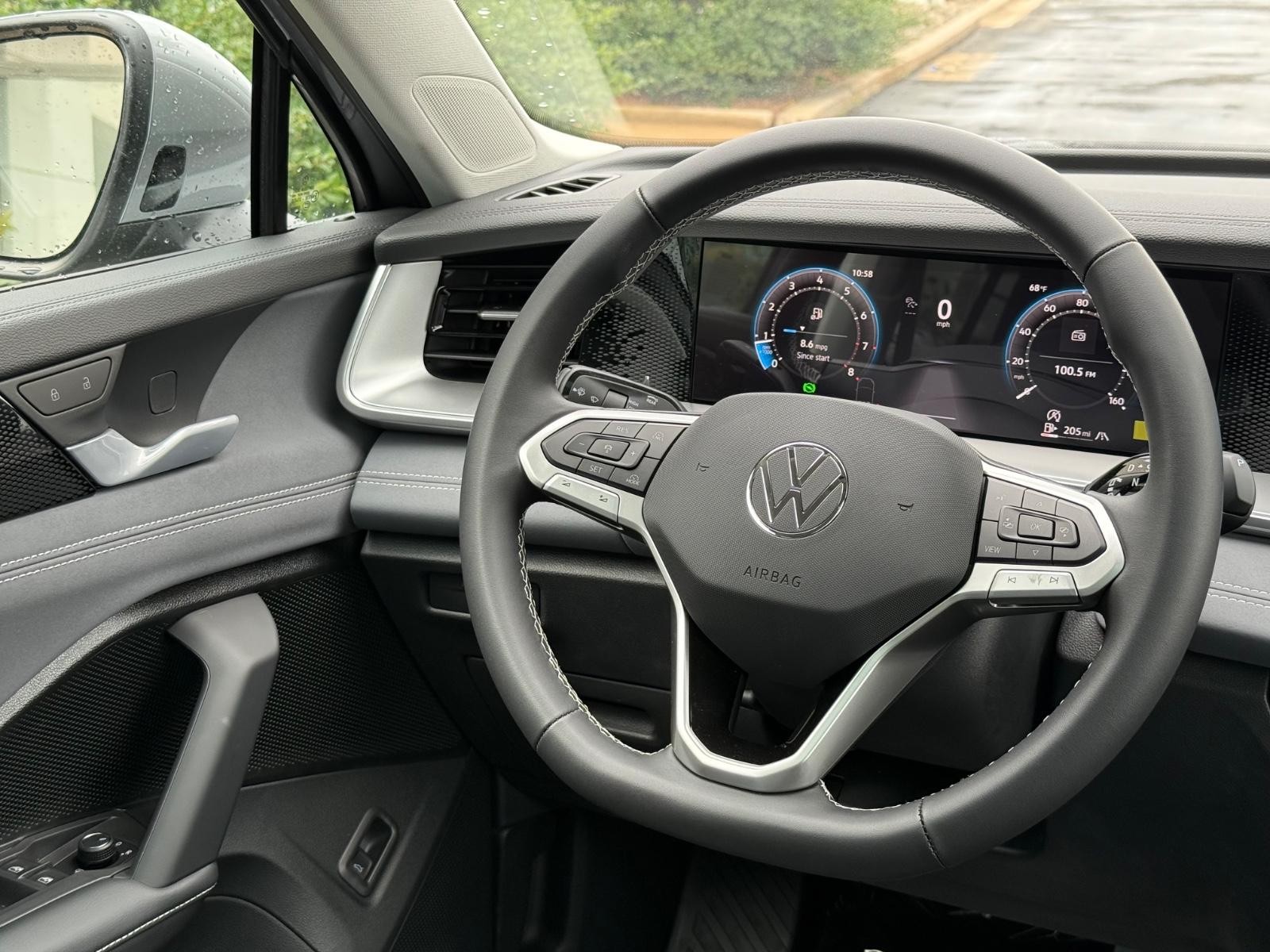 Volkswagen Tiguan Vehicle Image 08