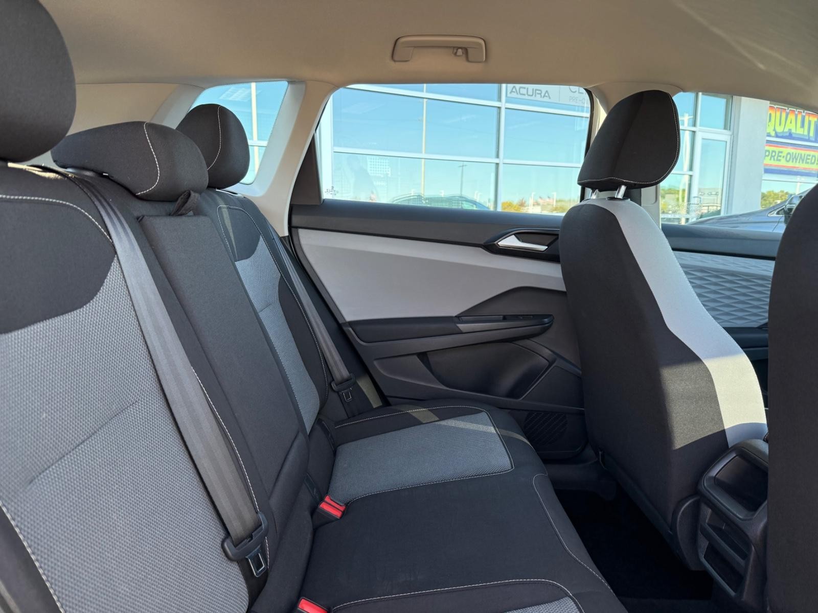 Volkswagen Taos Vehicle Image 10
