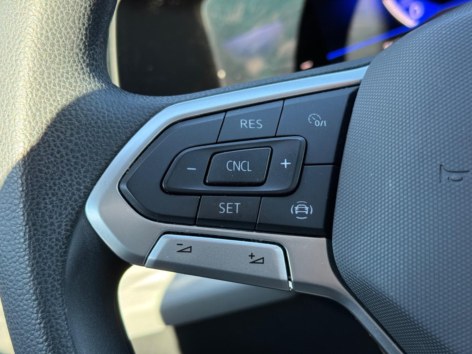 Volkswagen Taos Vehicle Image 16