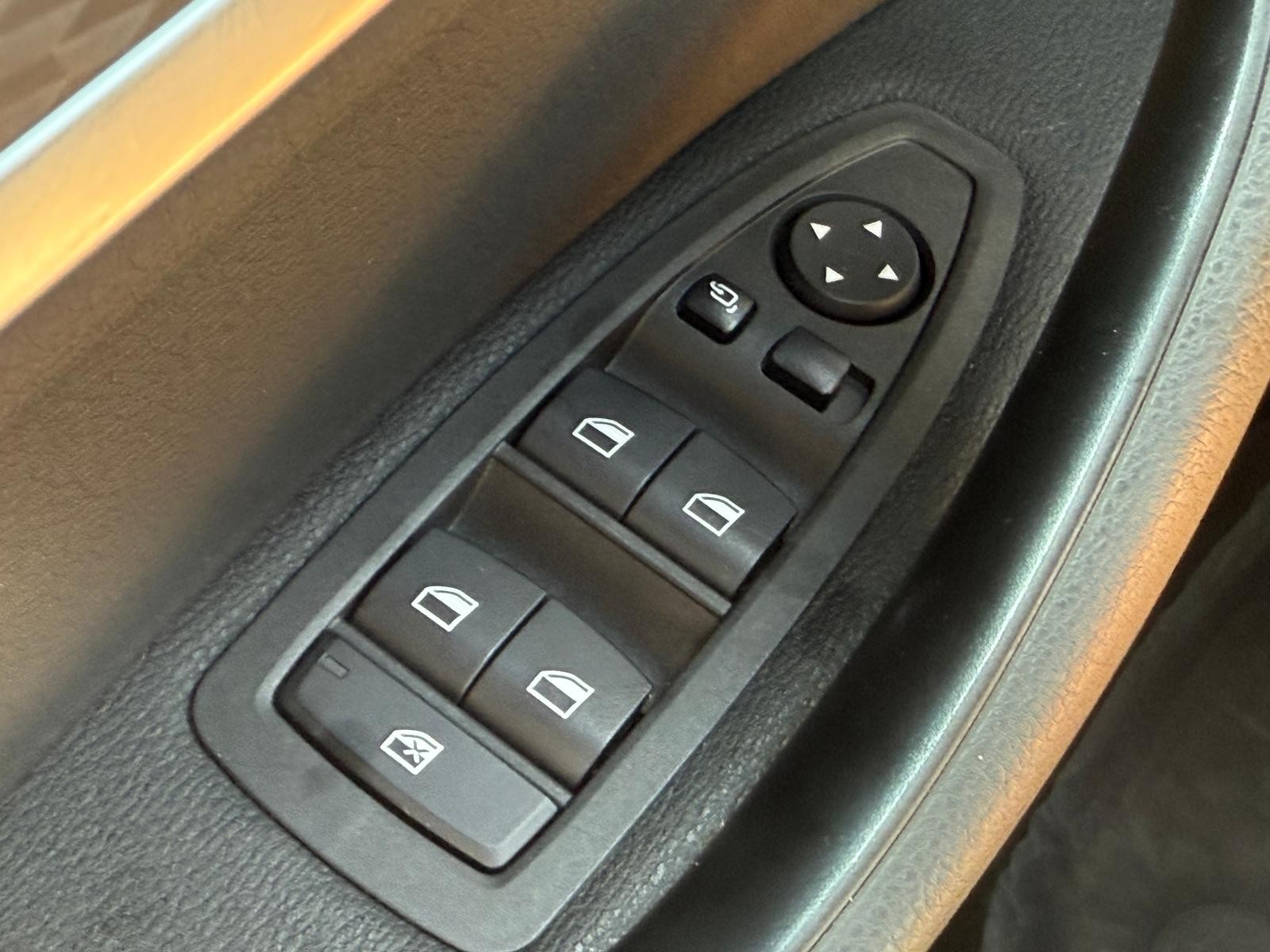 BMW X2 Vehicle Image 22