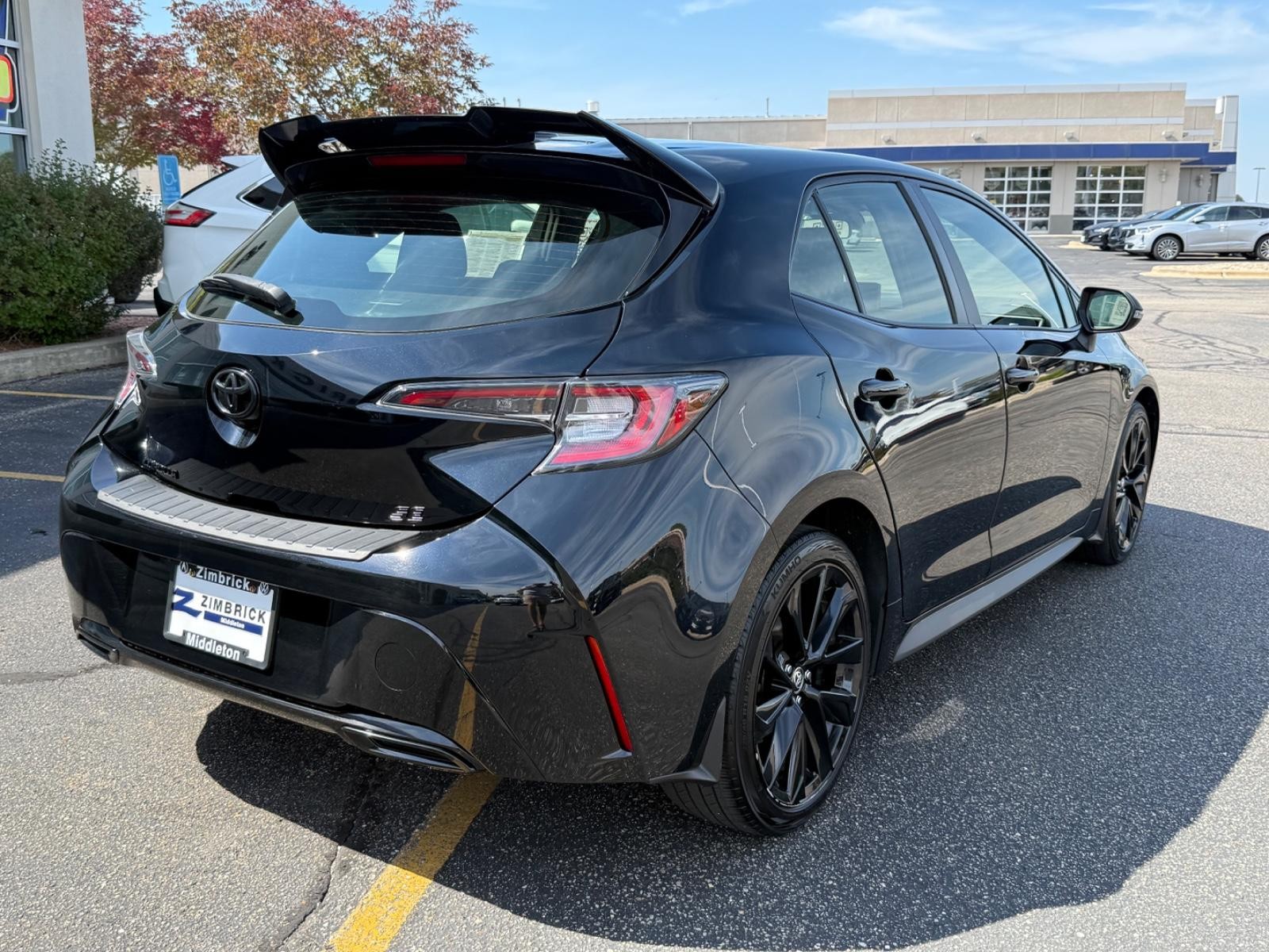 Toyota Corolla Hatchback Vehicle Image 03