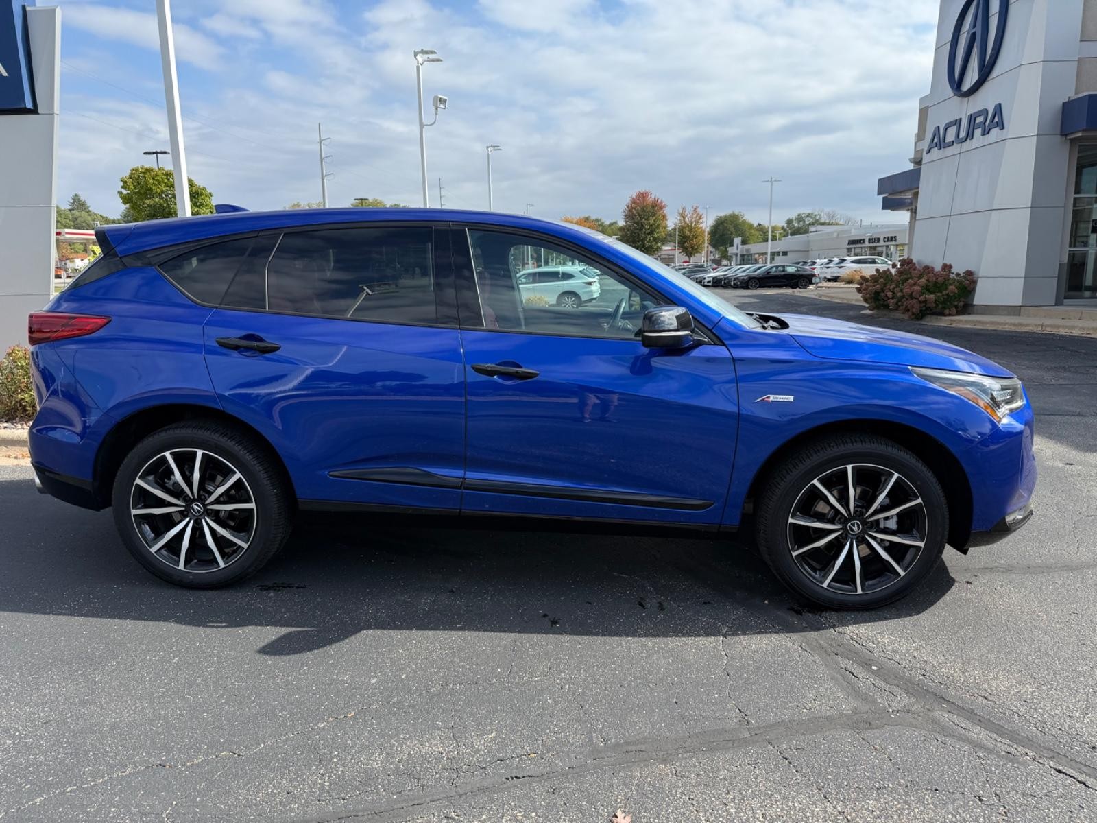 Acura RDX Vehicle Image 02