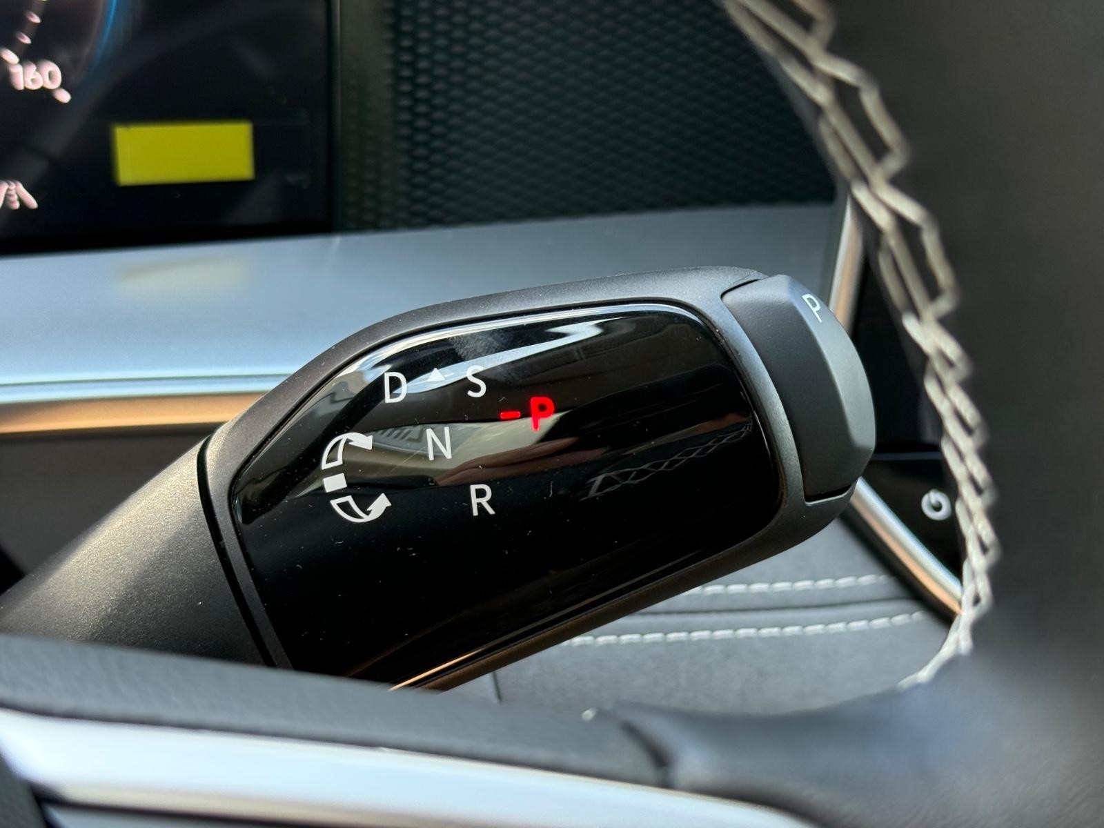 Volkswagen Tiguan Vehicle Image 12