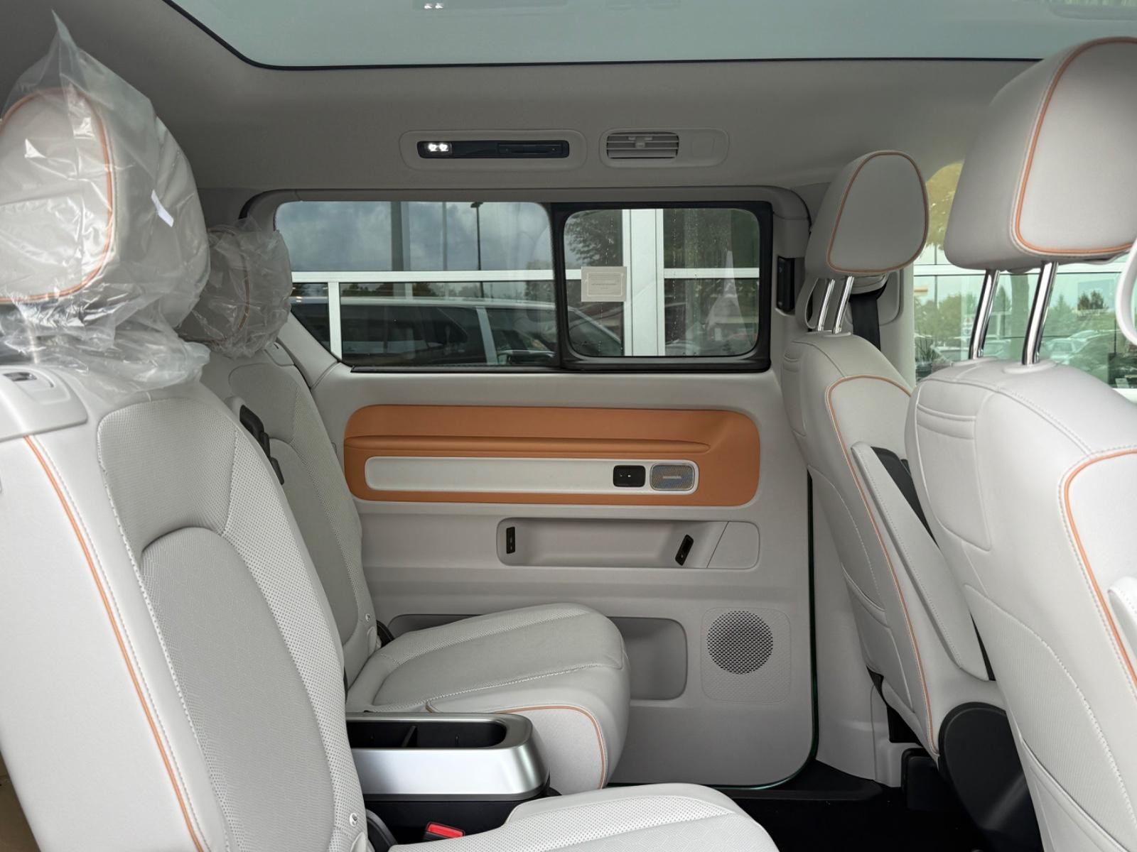 Volkswagen ID. Buzz Vehicle Image 05