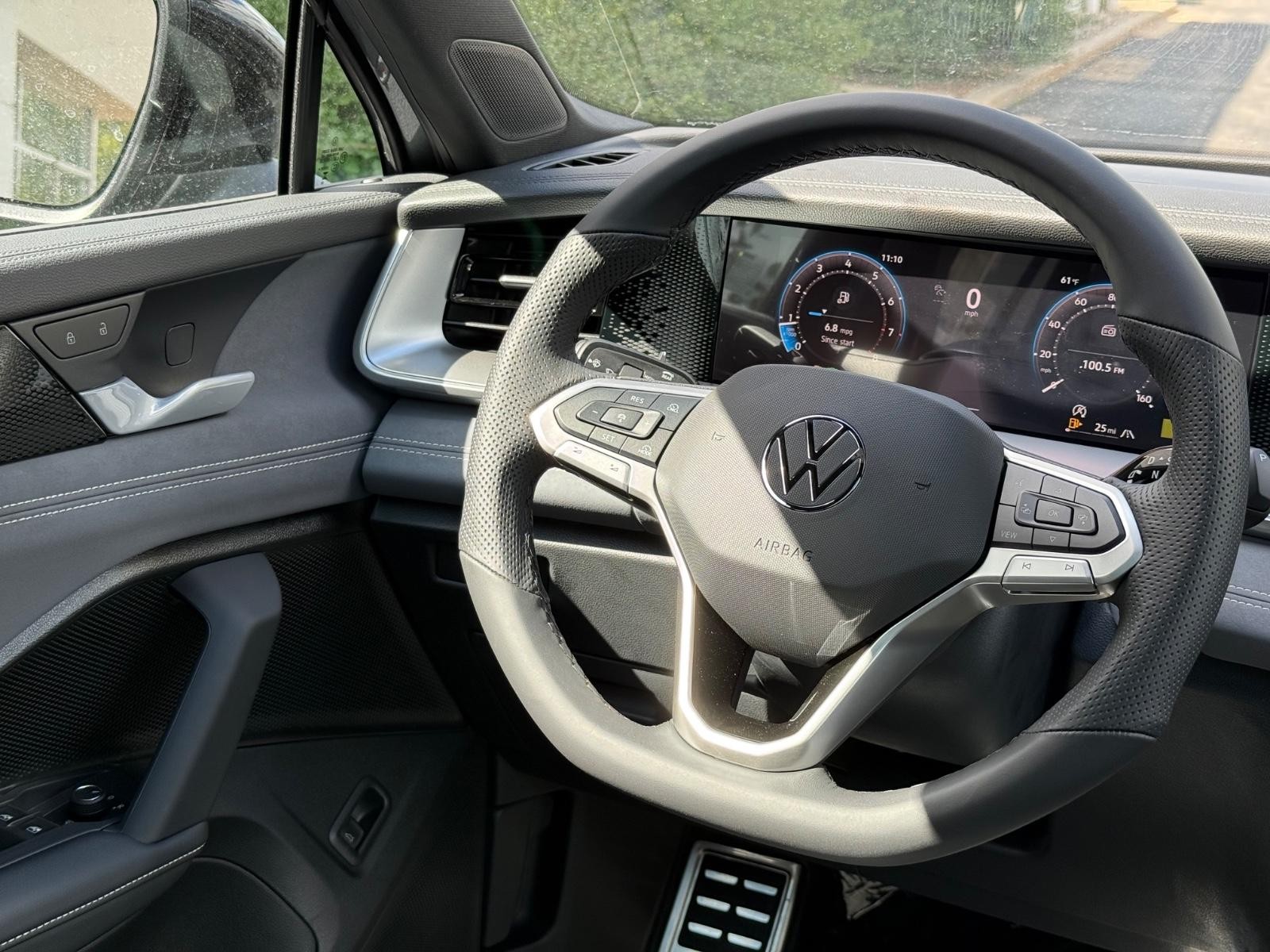 Volkswagen Tiguan Vehicle Image 08