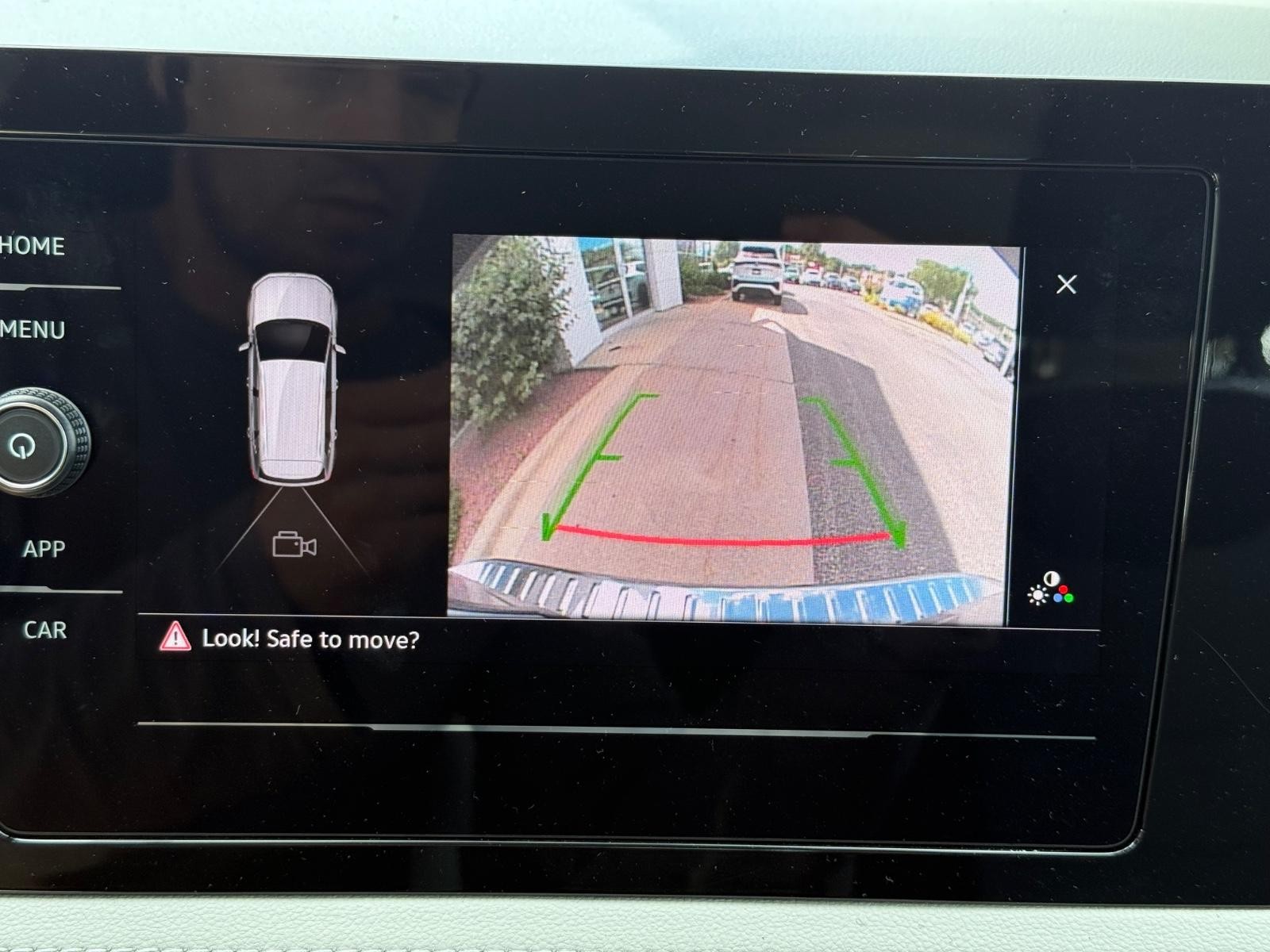Volkswagen Taos Vehicle Image 13