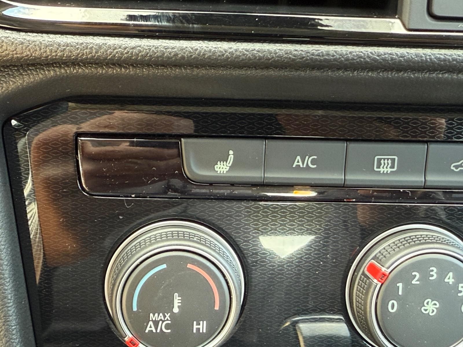 Volkswagen Taos Vehicle Image 14
