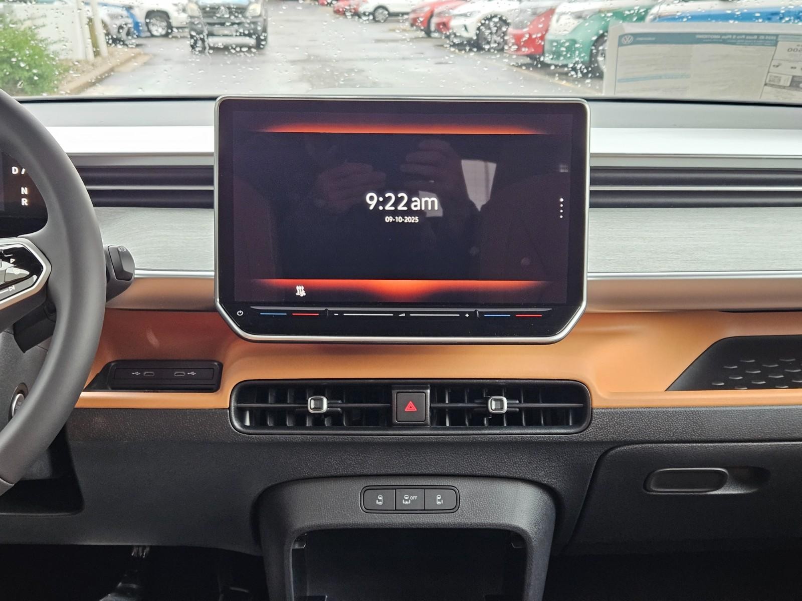 Volkswagen ID. Buzz Vehicle Image 07