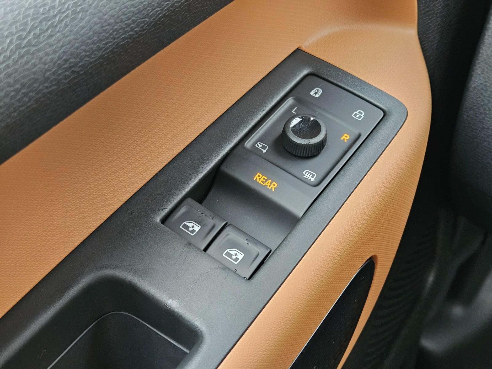 Volkswagen ID. Buzz Vehicle Image 15
