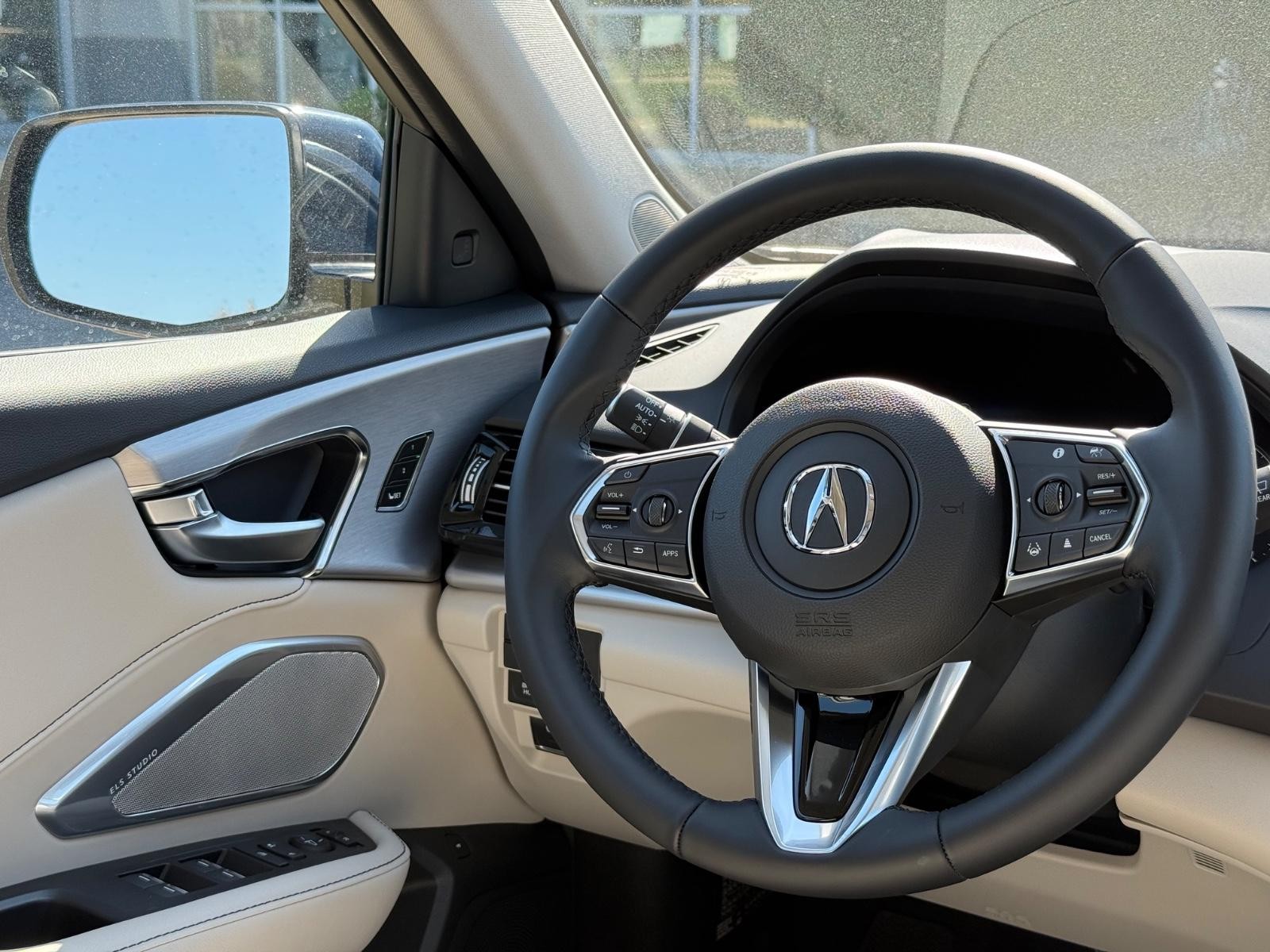 Acura RDX Vehicle Image 09