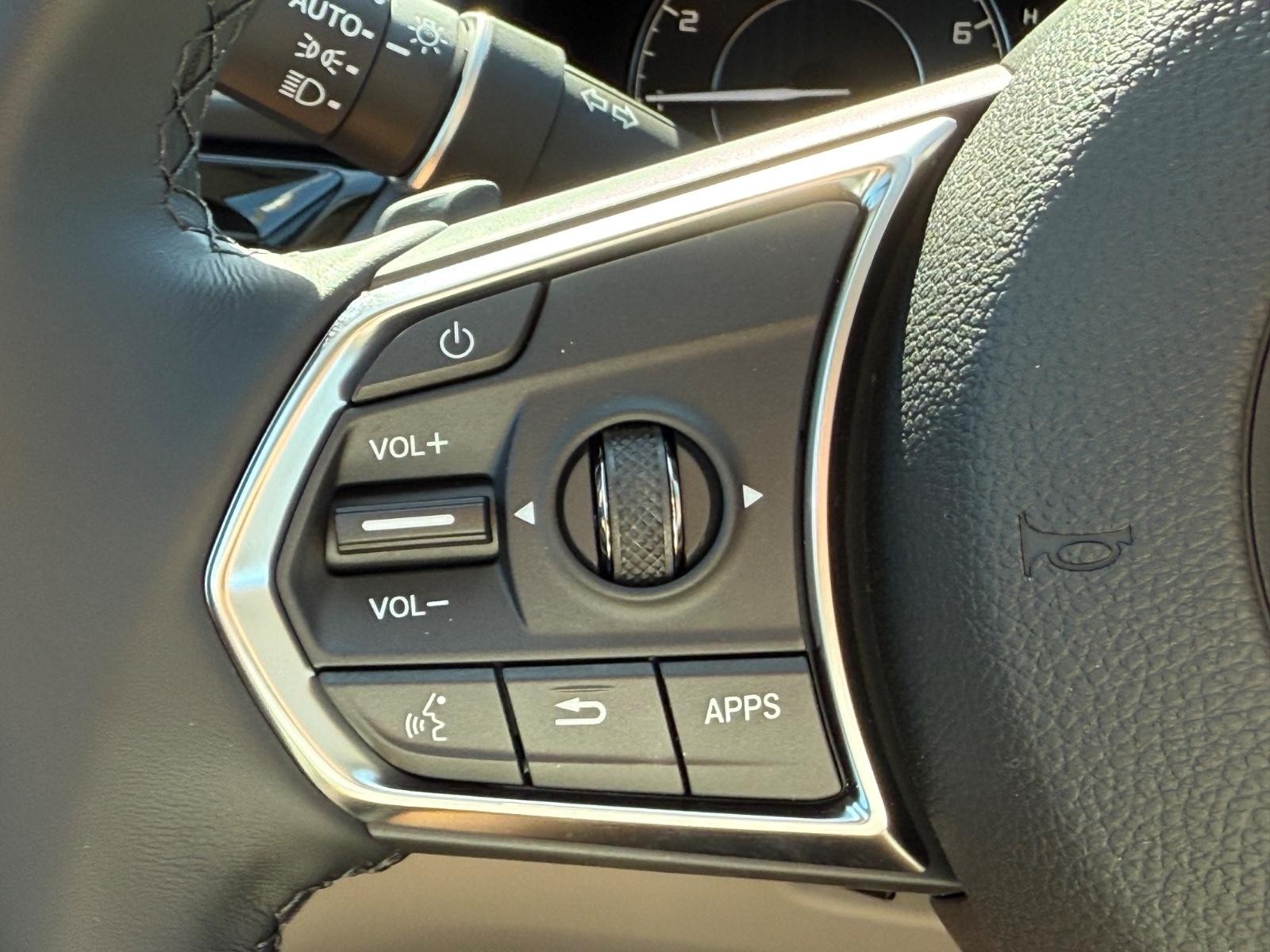 Acura RDX Vehicle Image 12