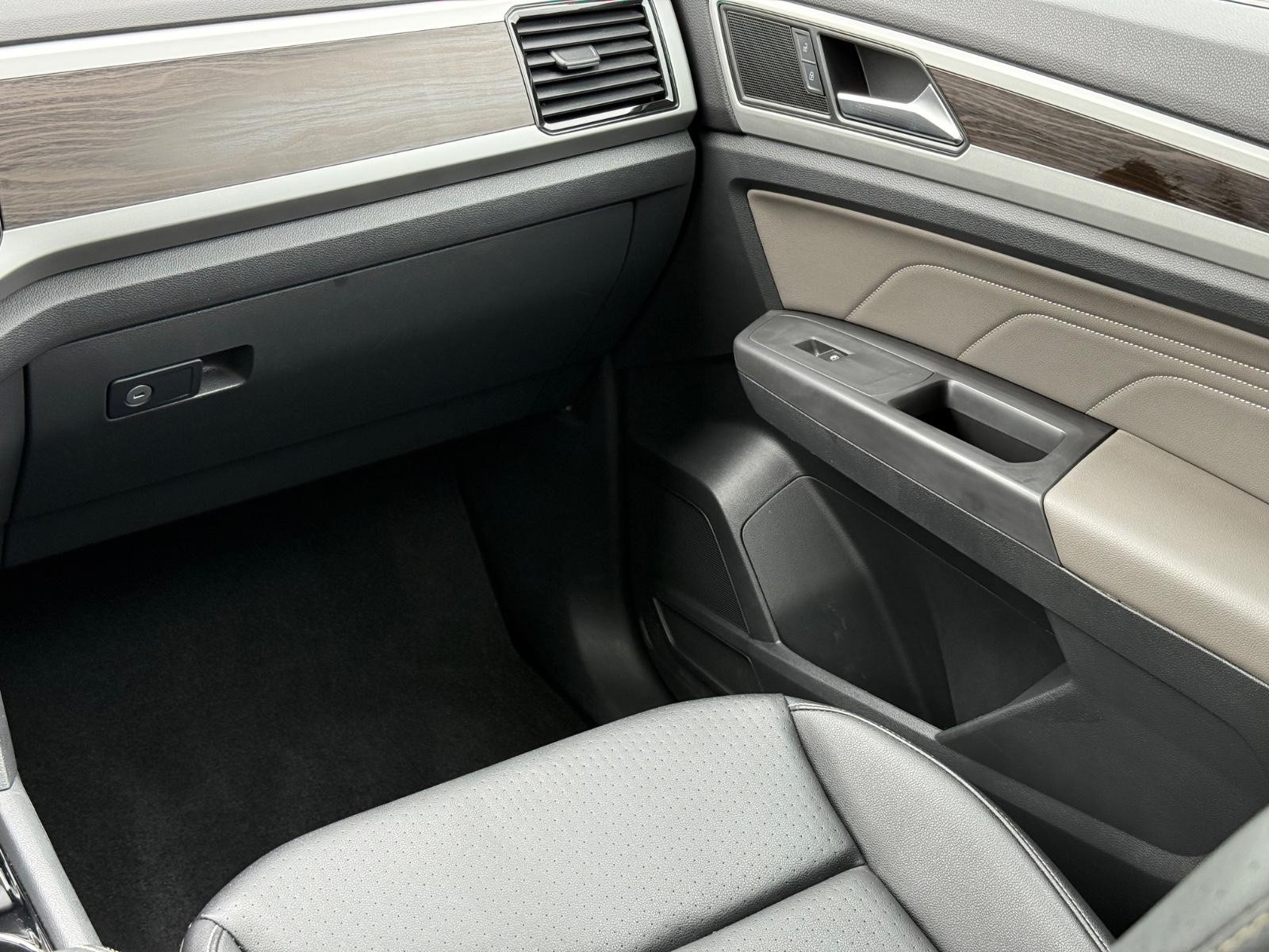 Volkswagen Atlas Vehicle Image 15