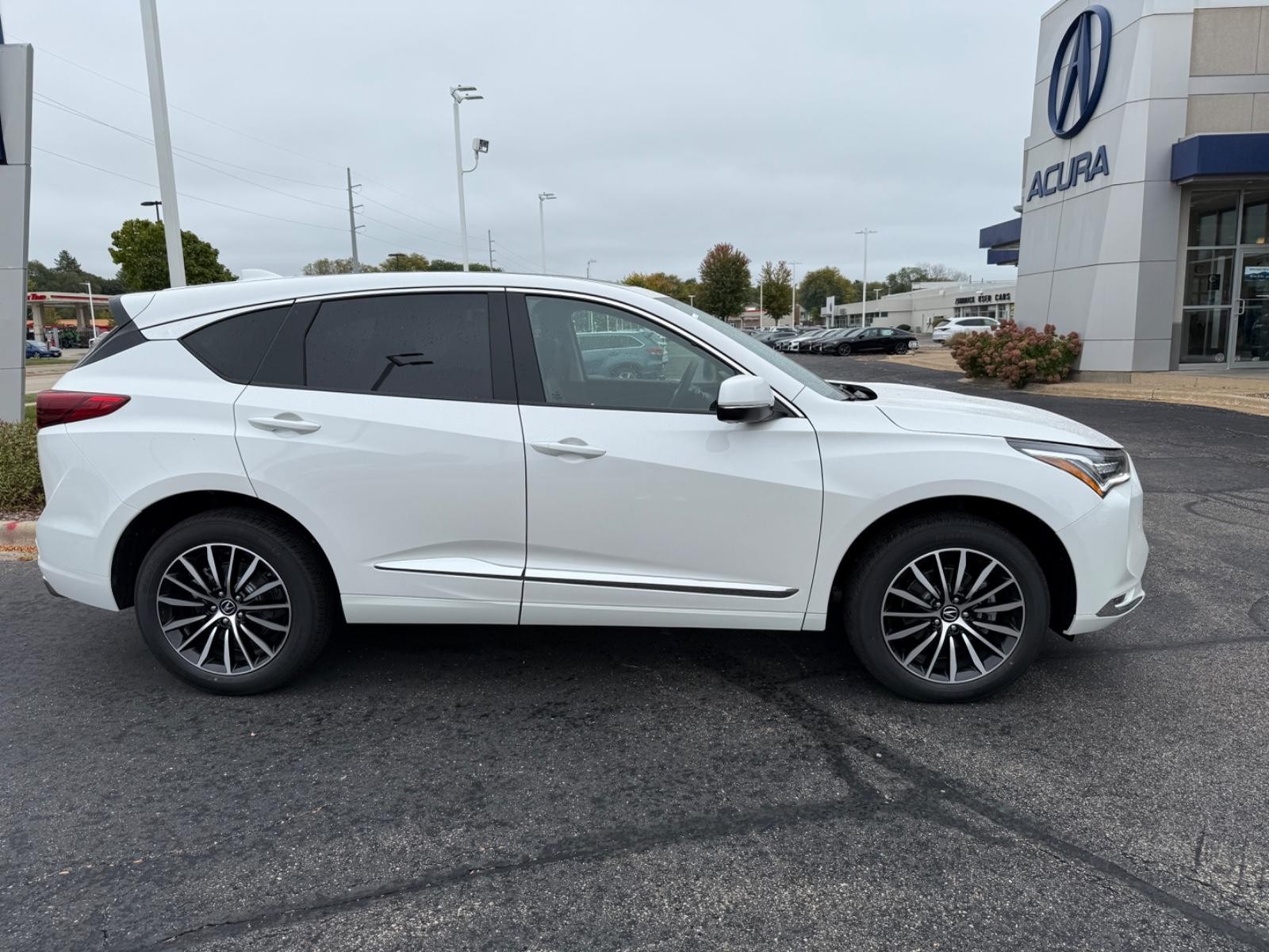 Acura RDX Vehicle Image 02