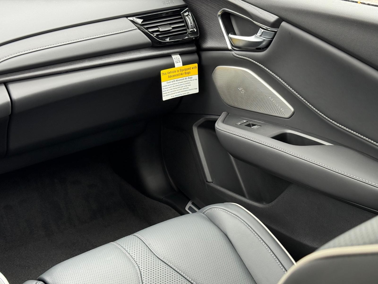 Acura RDX Vehicle Image 10