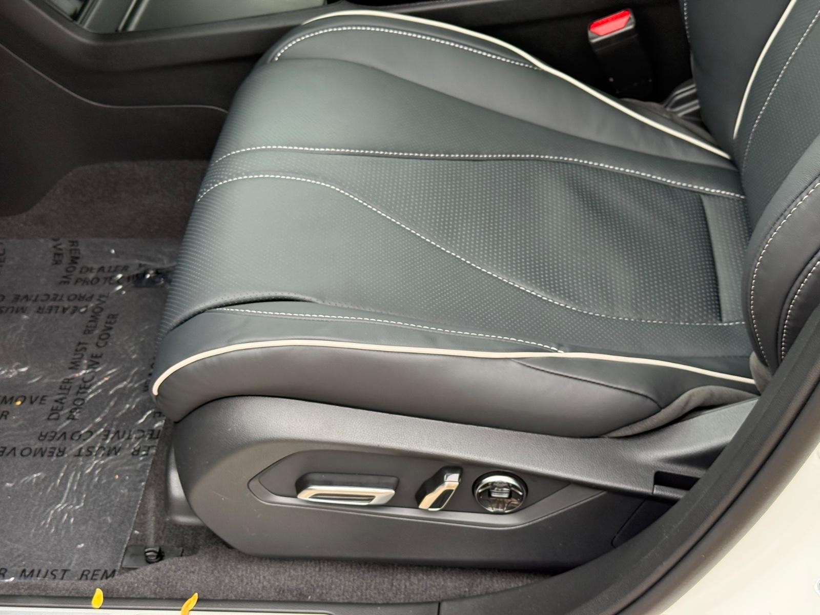 Acura RDX Vehicle Image 17