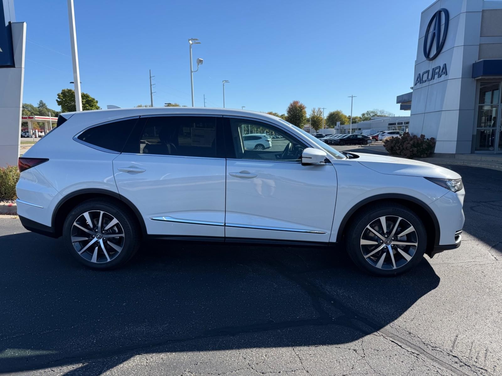 Acura MDX Vehicle Image 02