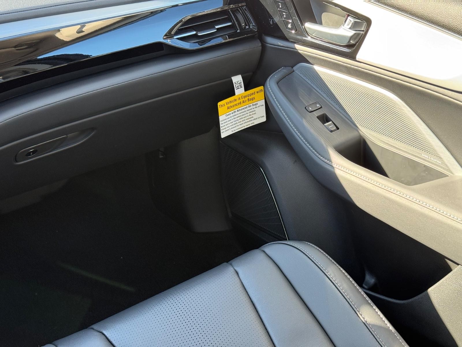 Acura MDX Vehicle Image 10