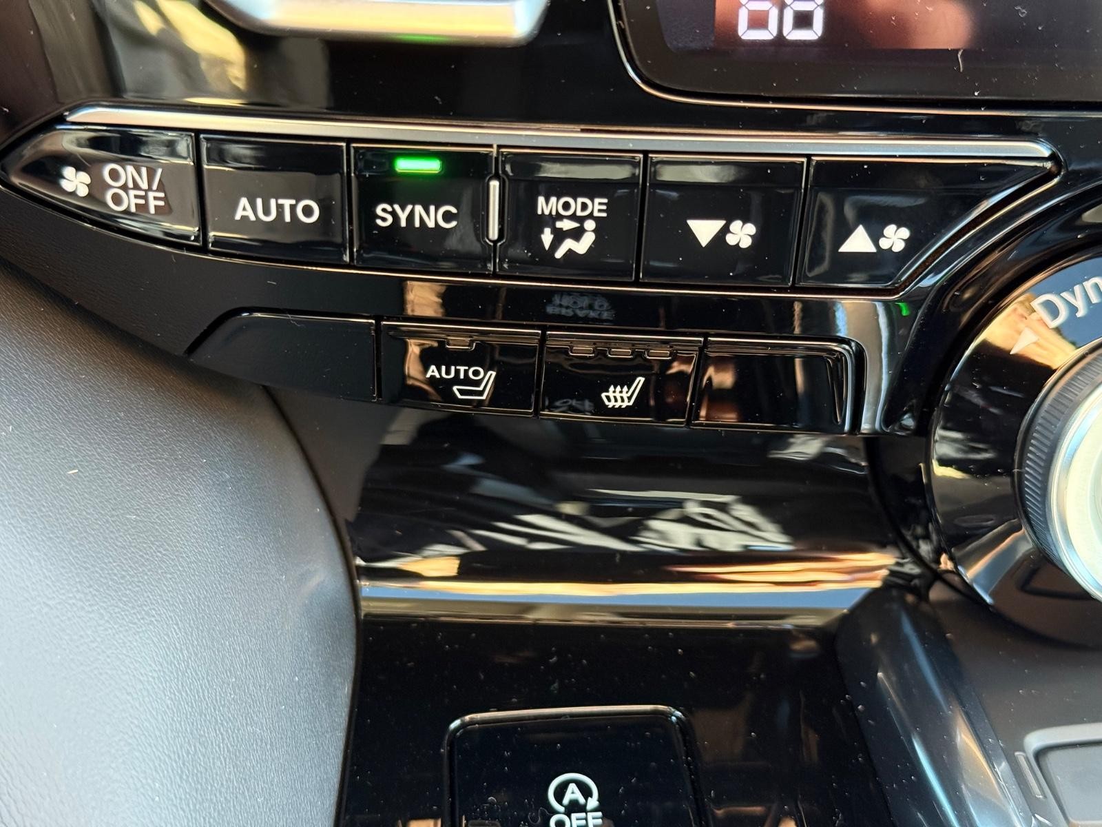 Acura MDX Vehicle Image 15