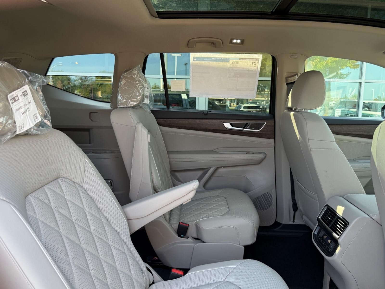 Volkswagen Atlas Vehicle Image 05