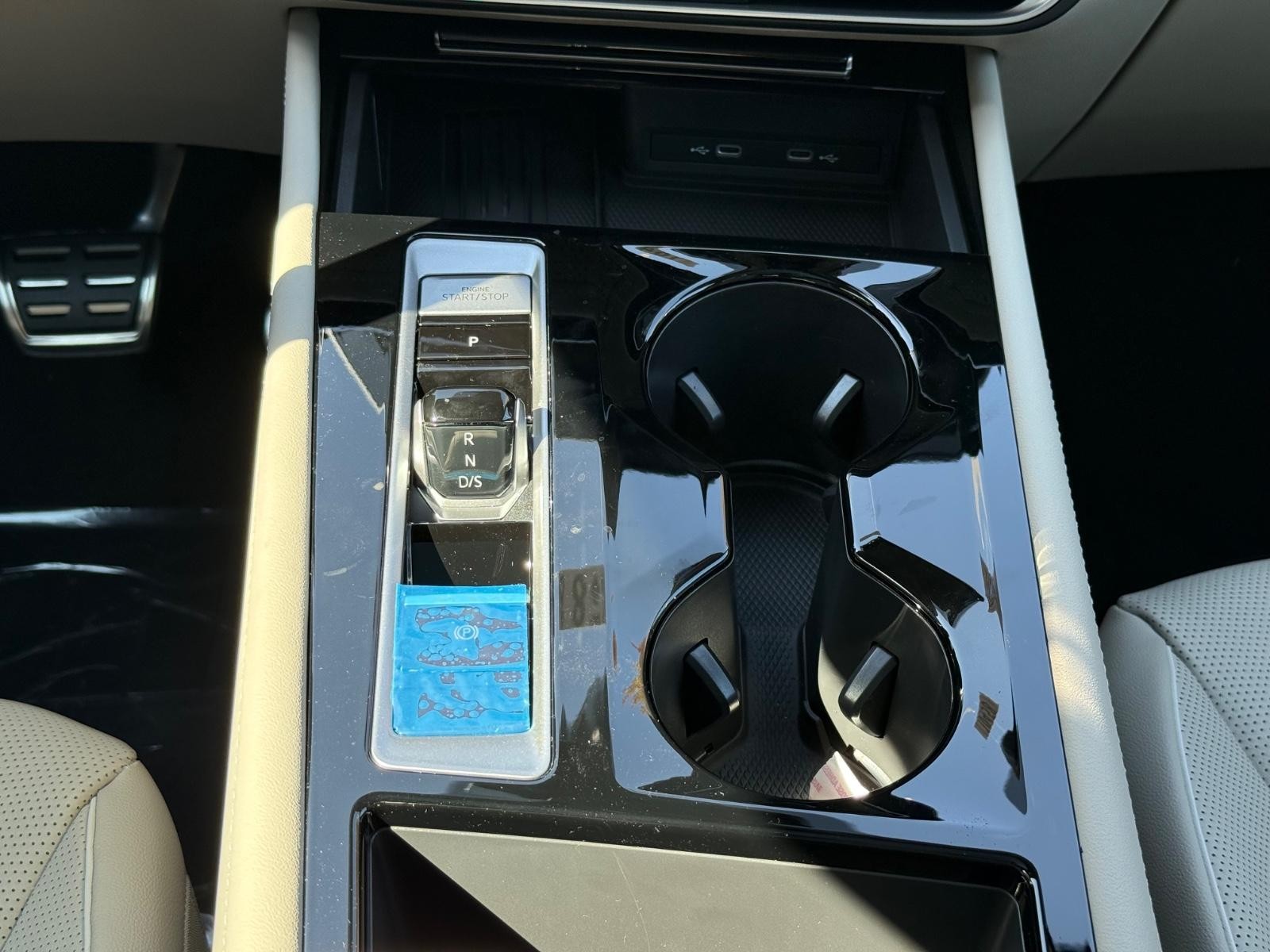 Volkswagen Atlas Vehicle Image 09