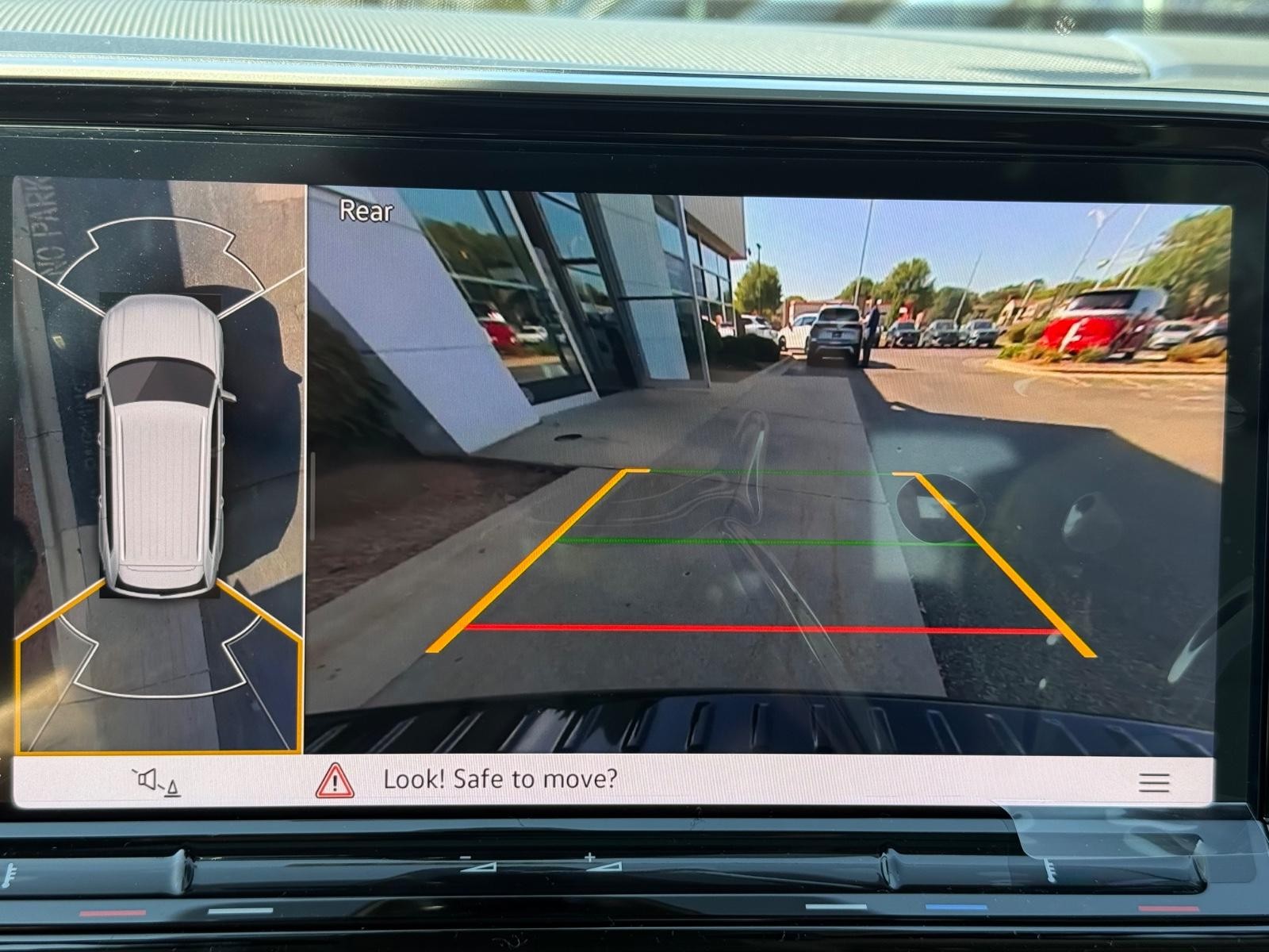 Volkswagen Atlas Vehicle Image 14