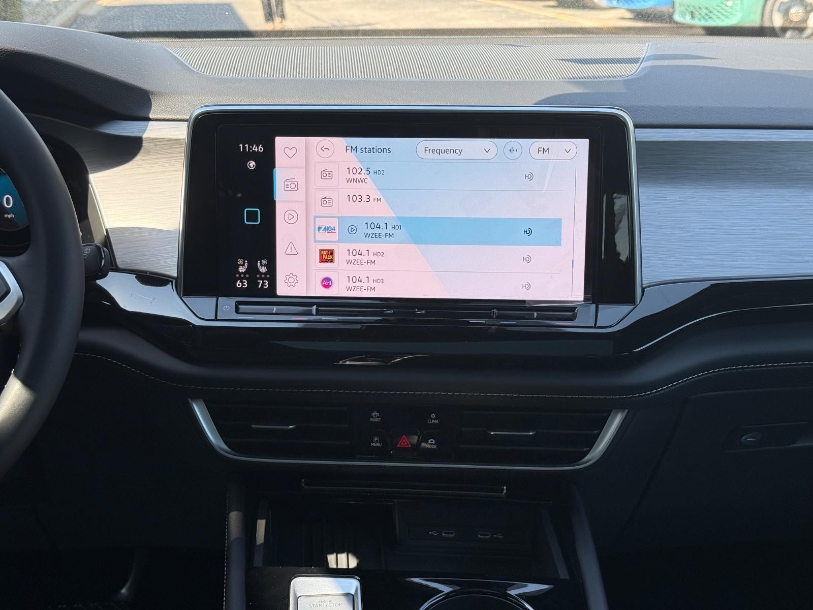 Volkswagen Atlas Cross Sport Vehicle Image 07