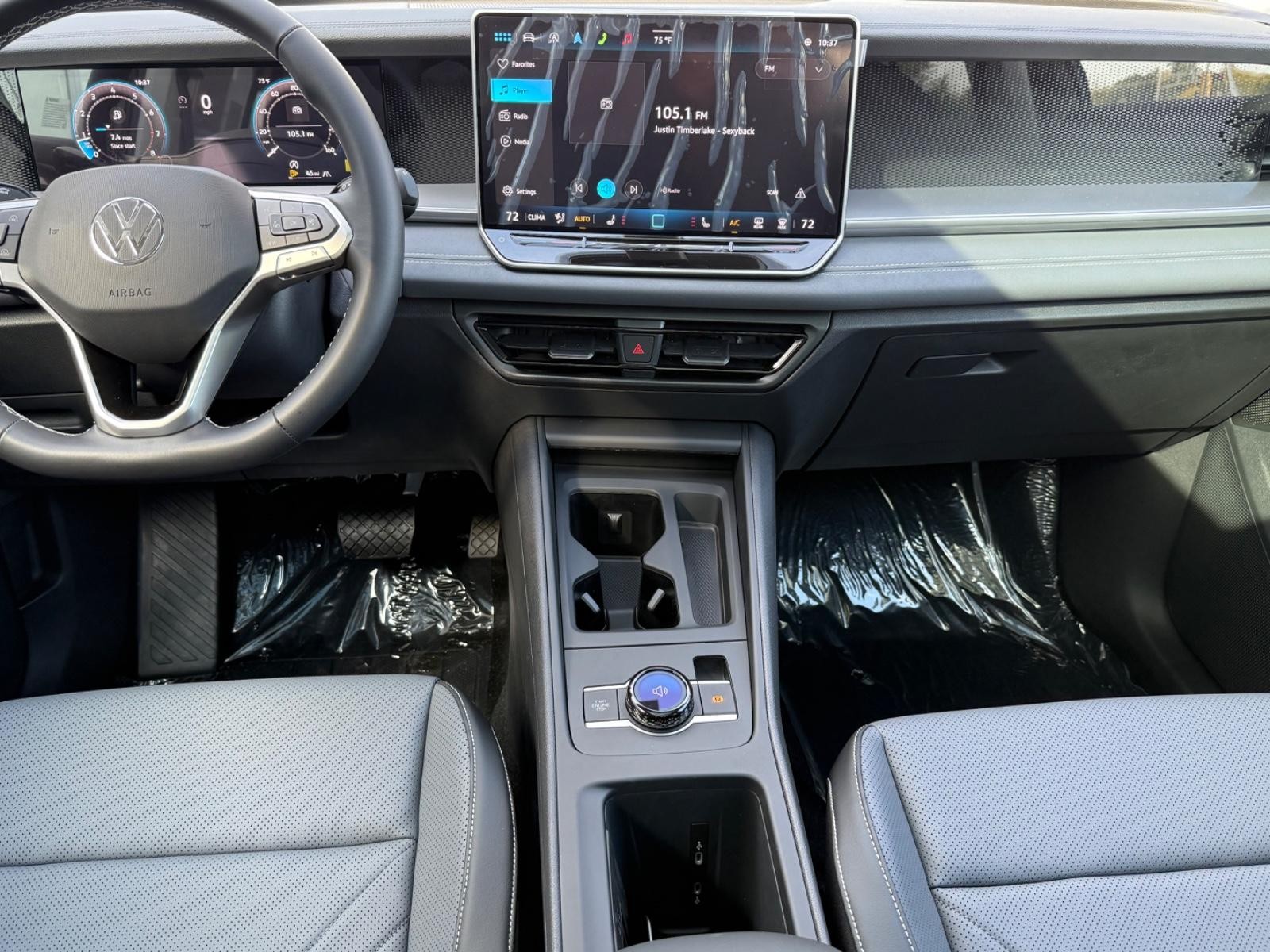 Volkswagen Tiguan Vehicle Image 06