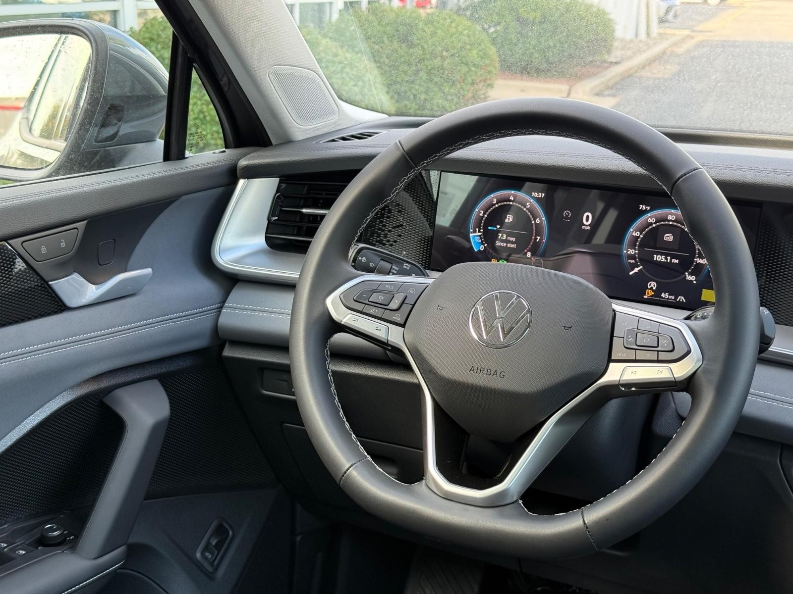 Volkswagen Tiguan Vehicle Image 08