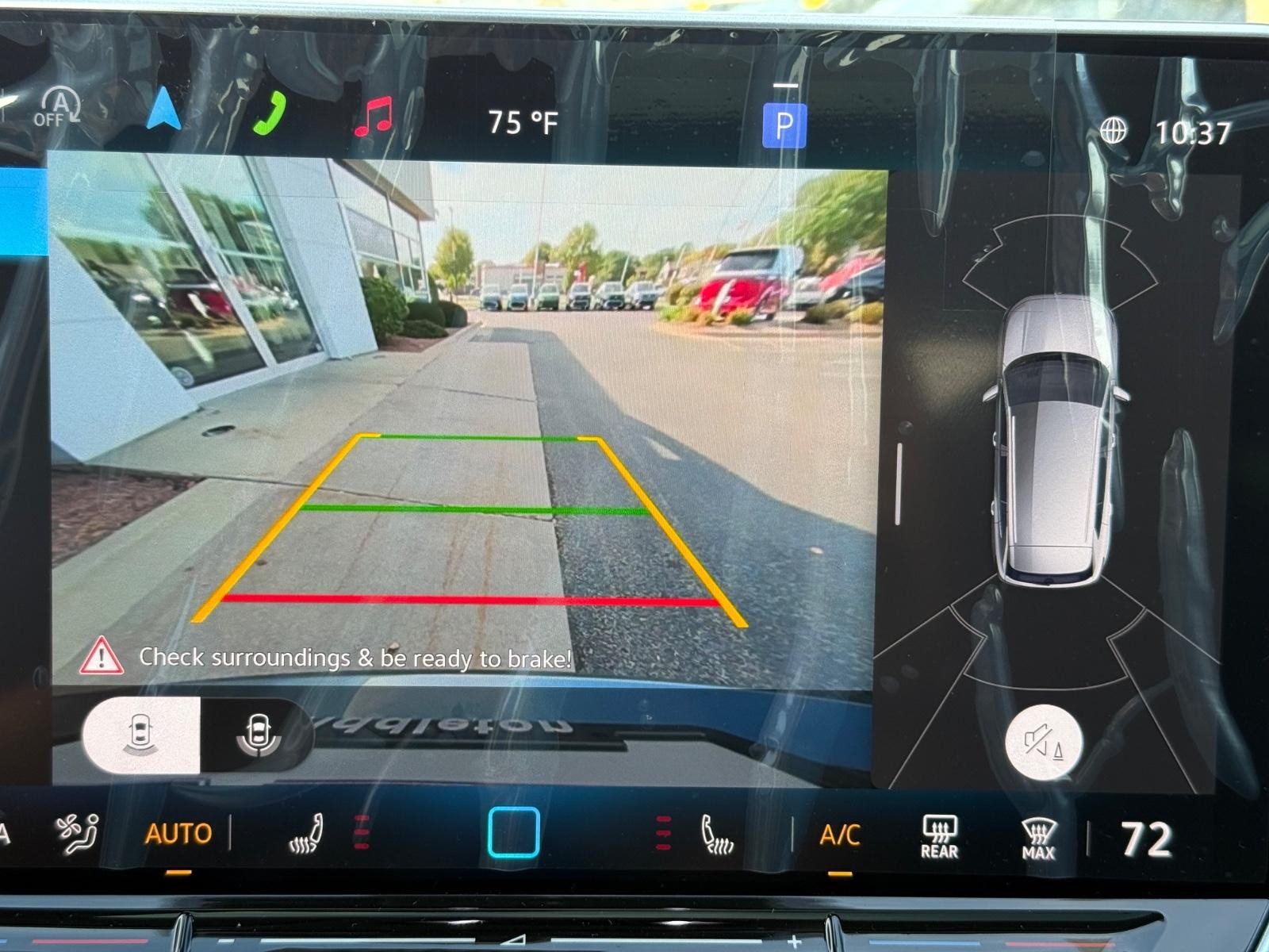 Volkswagen Tiguan Vehicle Image 14