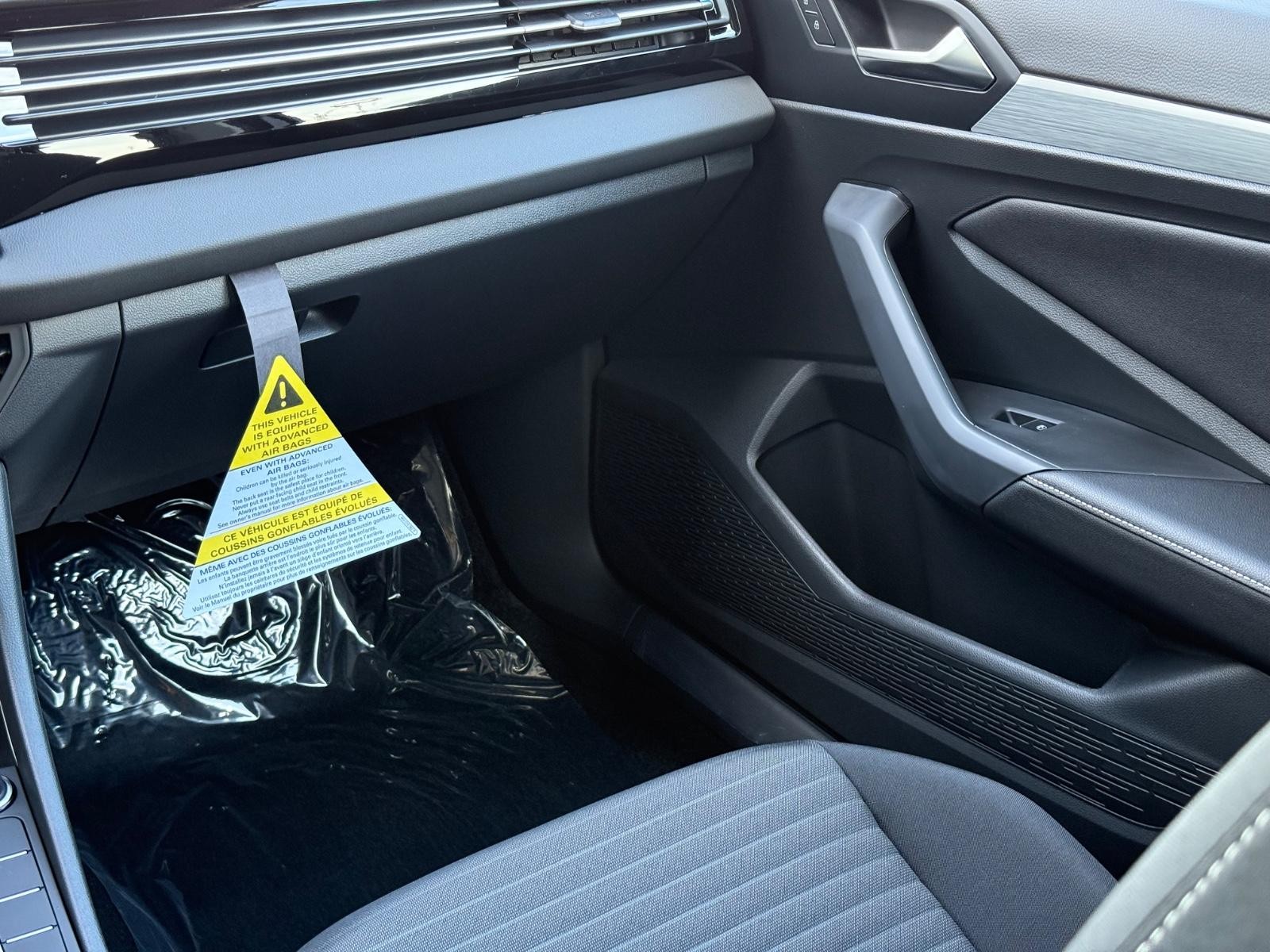 Volkswagen Jetta Vehicle Image 10