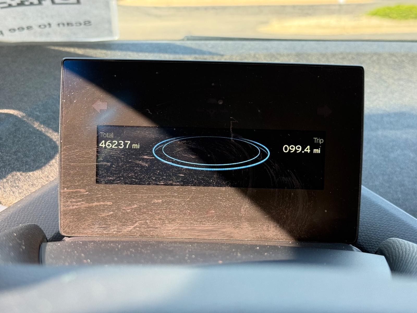 BMW i3 Vehicle Full-screen Gallery Image 19