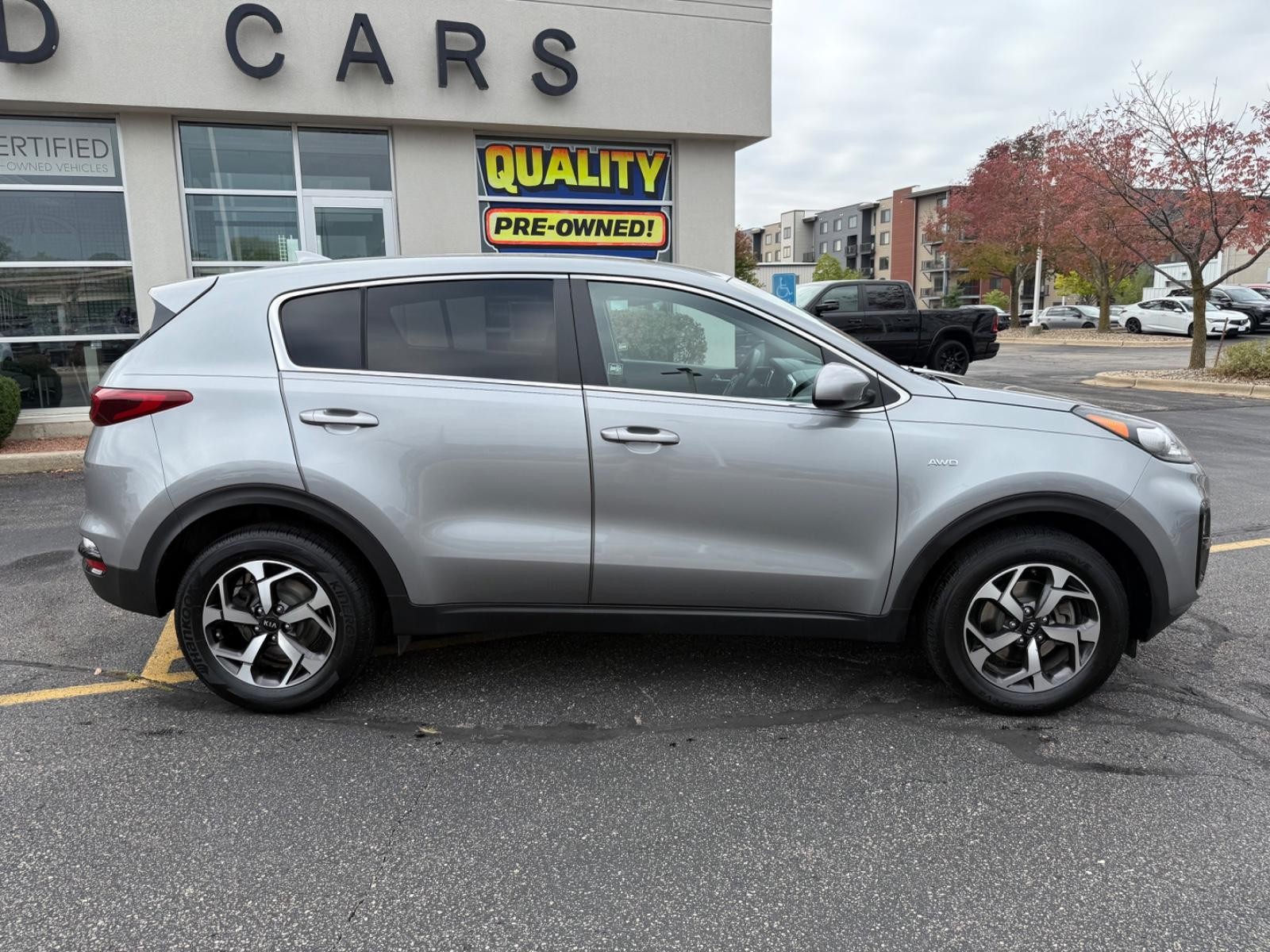 Kia Sportage Vehicle Image 02