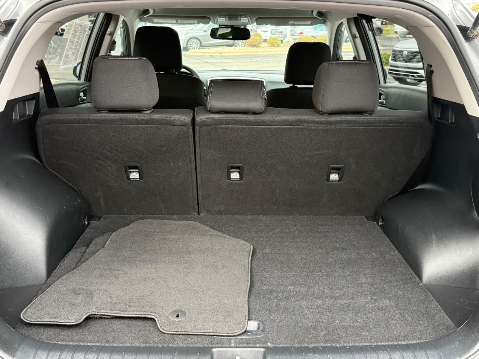 Kia Sportage Vehicle Image 05