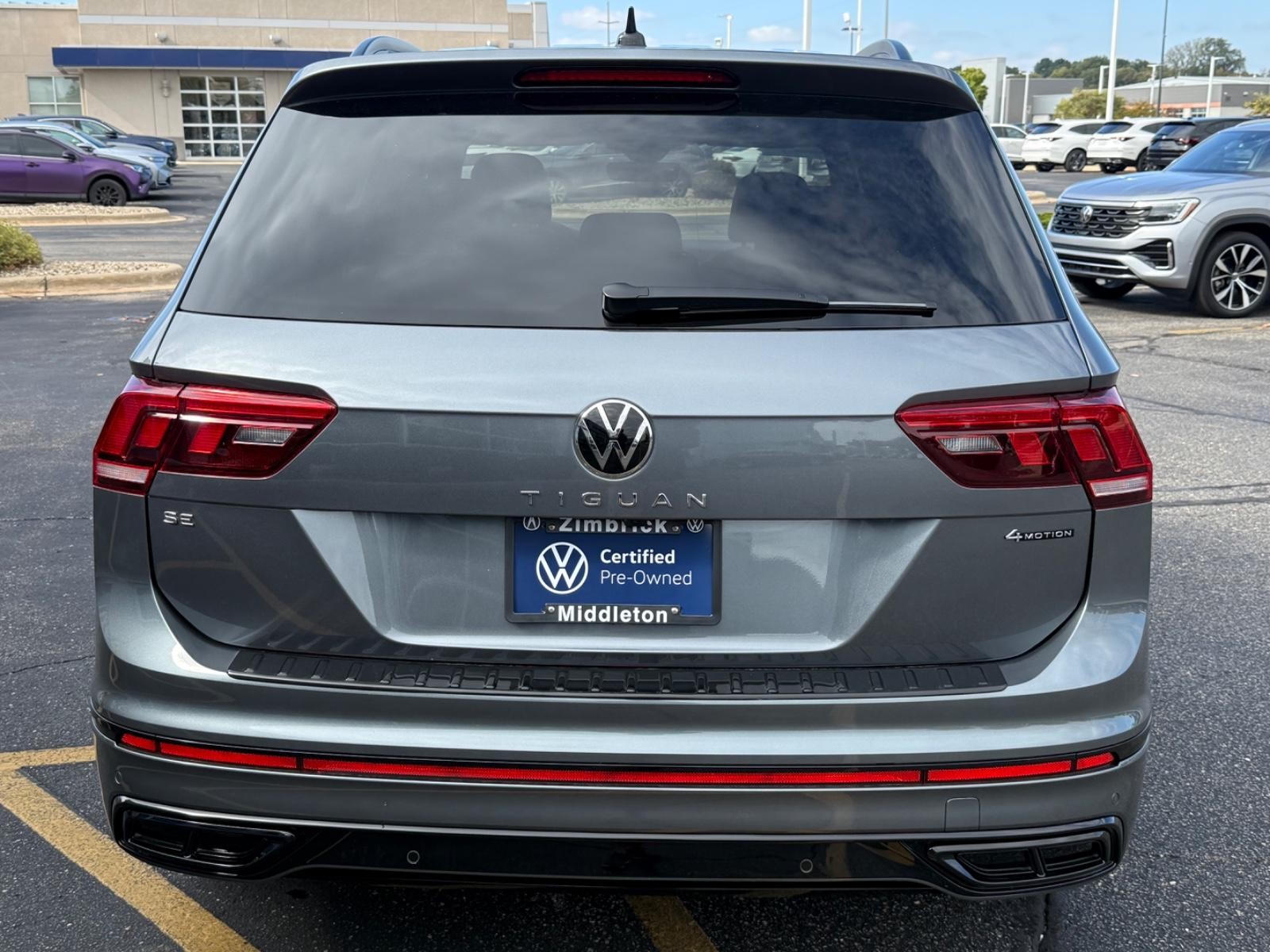 Volkswagen Tiguan/Taos Vehicle Image 04