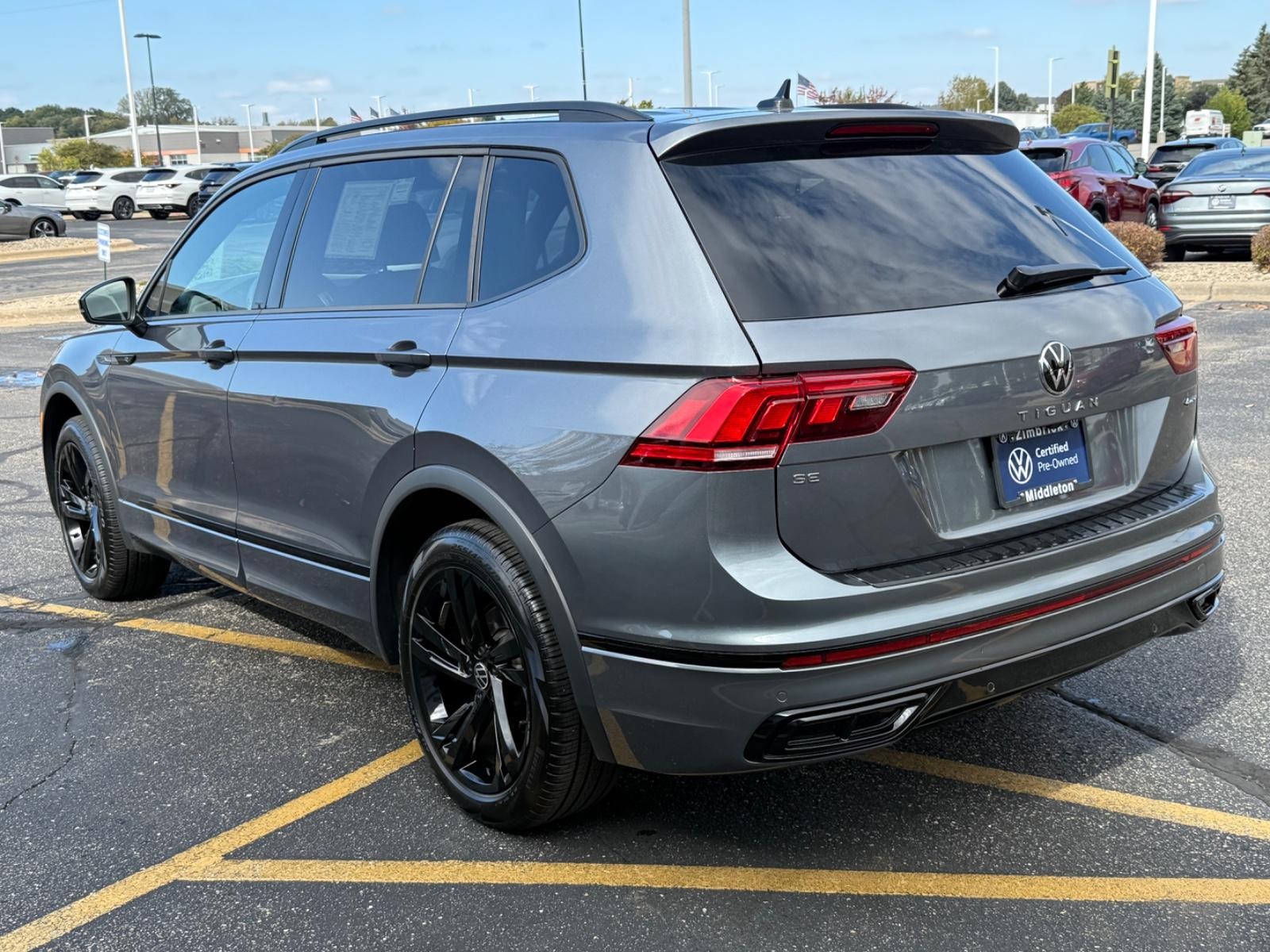 Volkswagen Tiguan/Taos Vehicle Image 06
