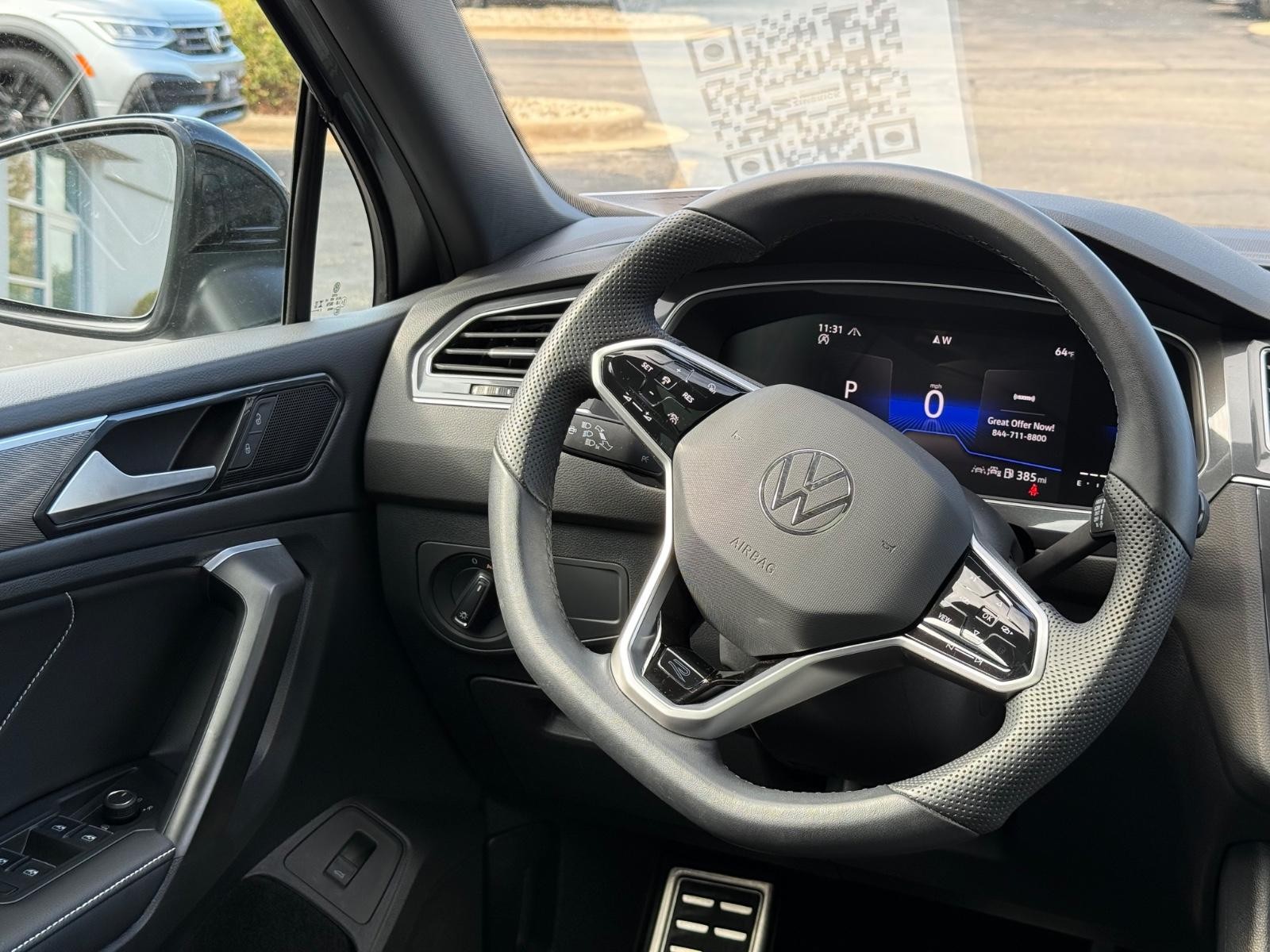 Volkswagen Tiguan/Taos Vehicle Image 14