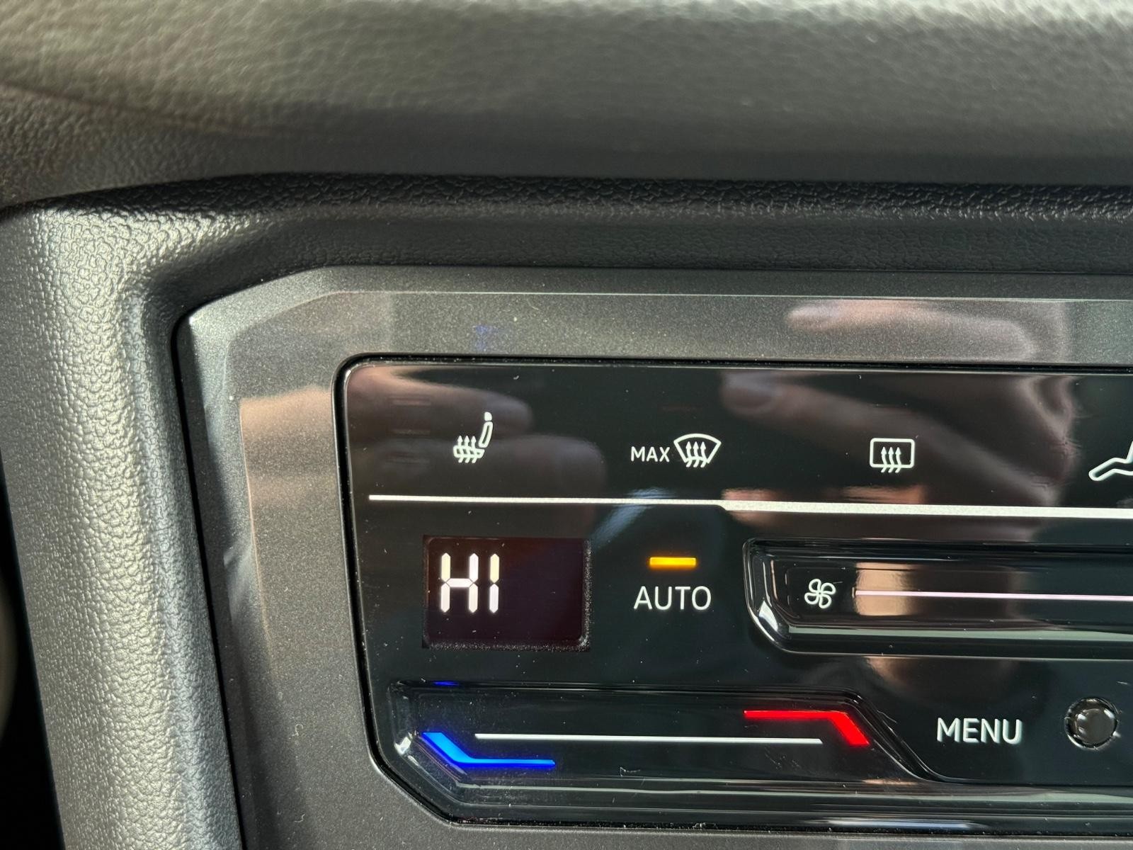 Volkswagen Tiguan/Taos Vehicle Image 19