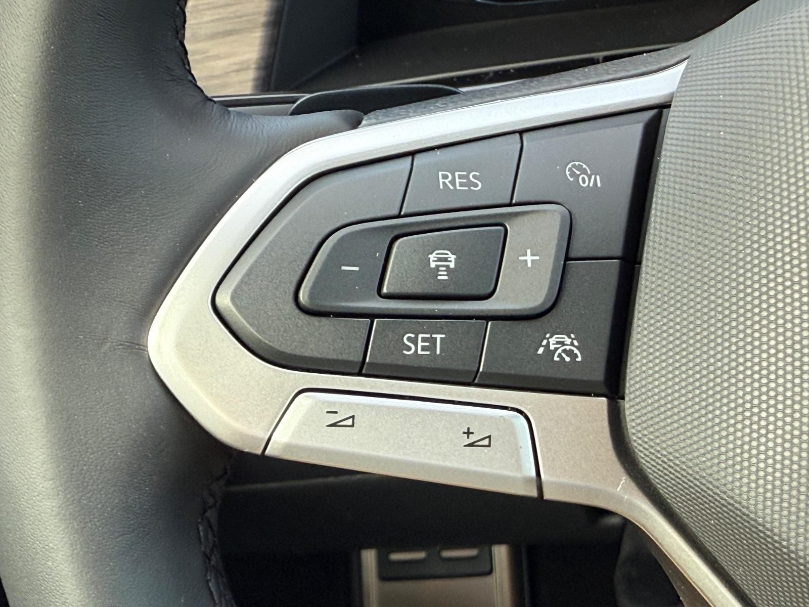 Volkswagen Atlas Vehicle Image 12