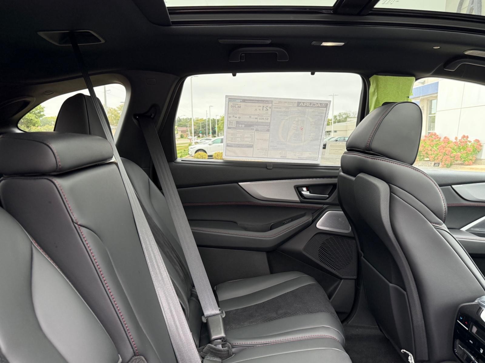 Acura MDX Vehicle Image 05