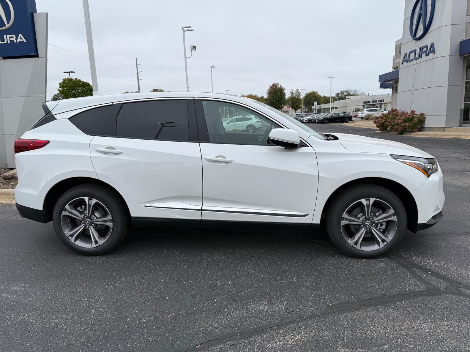 Acura RDX Vehicle Image 02