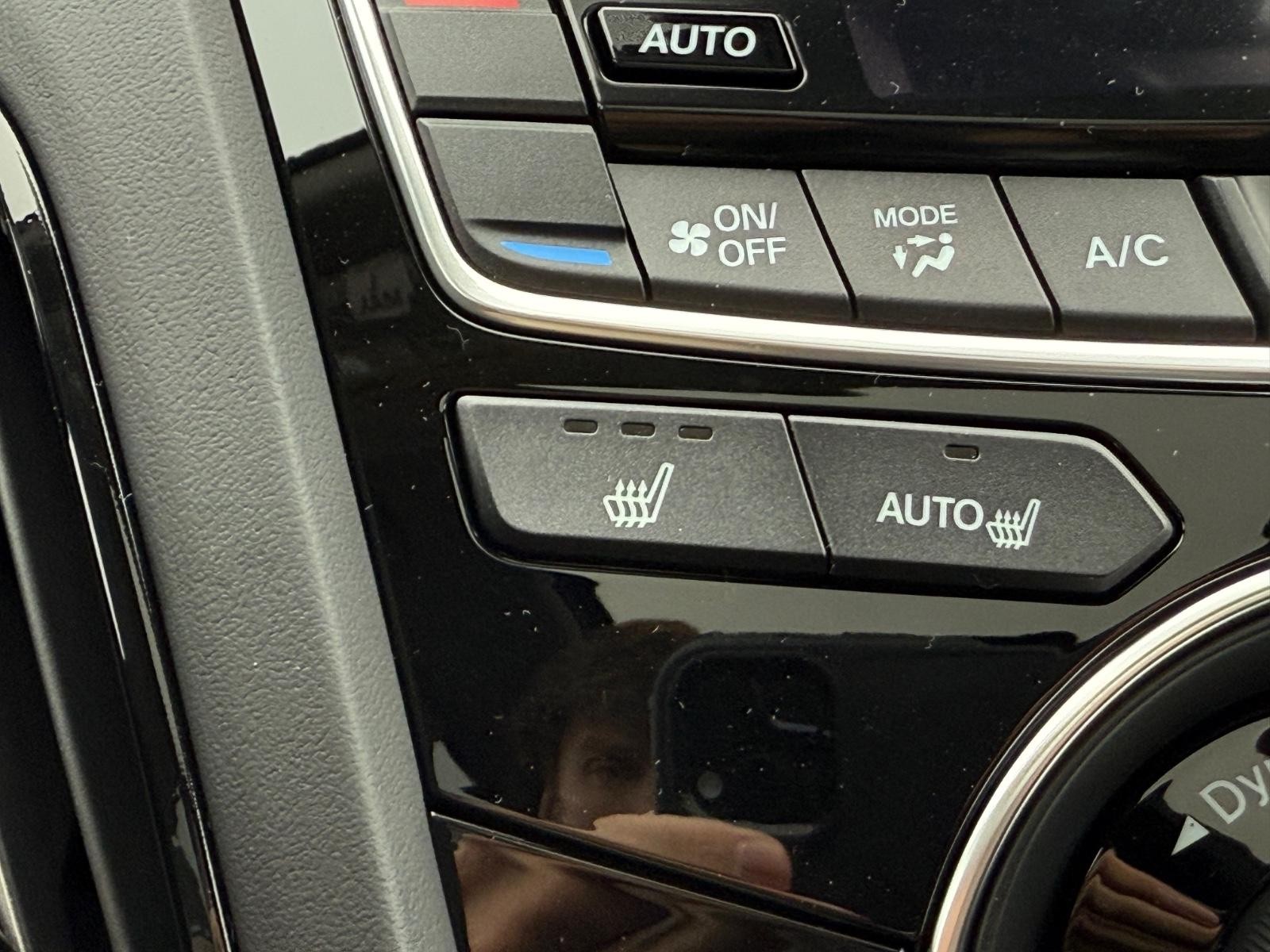 Acura RDX Vehicle Image 13