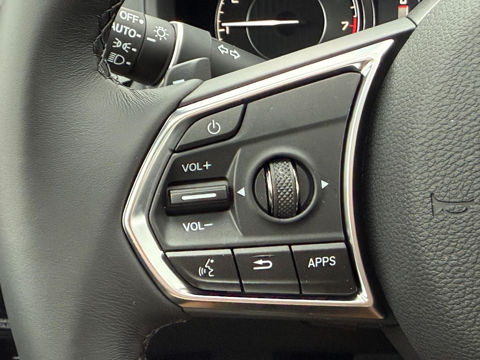 Acura RDX Vehicle Image 11