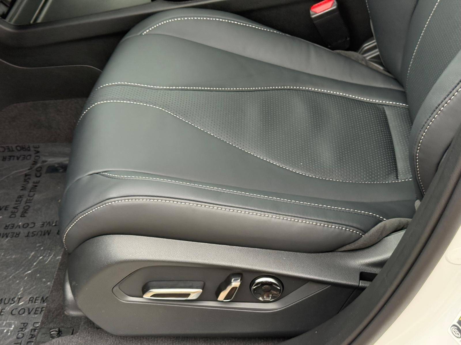 Acura RDX Vehicle Image 15