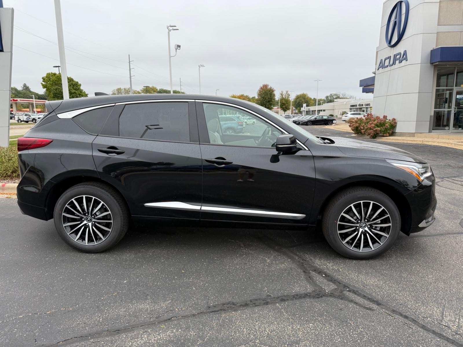 Acura RDX Vehicle Image 02